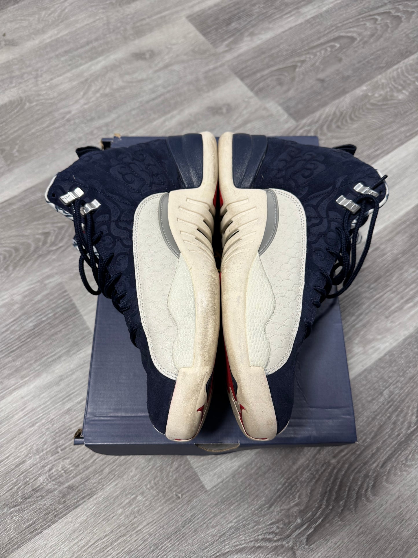 Jordan 12 International Flight / Preowned