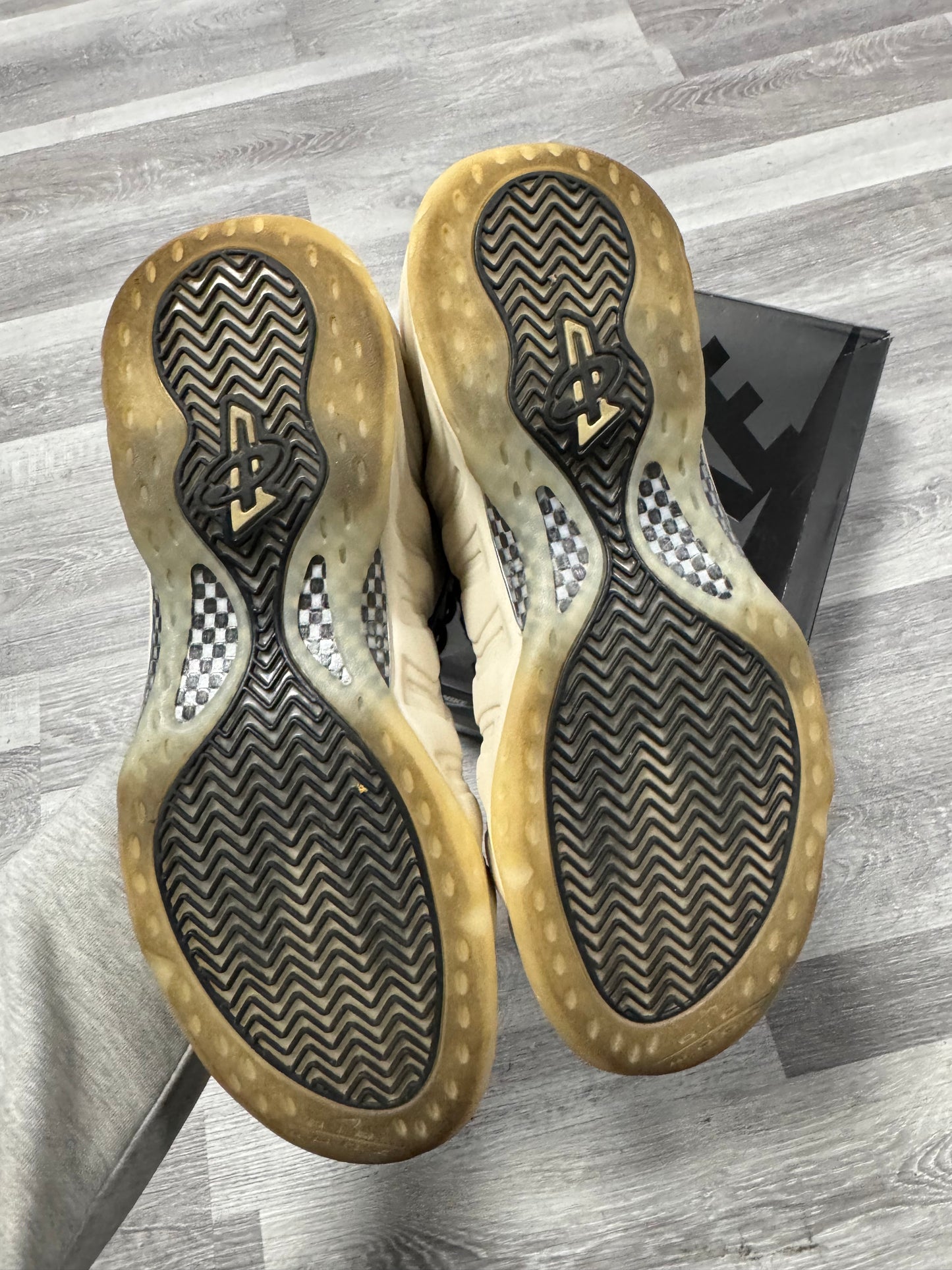 Nike Air Foamposite One Light Orewood / Preowned