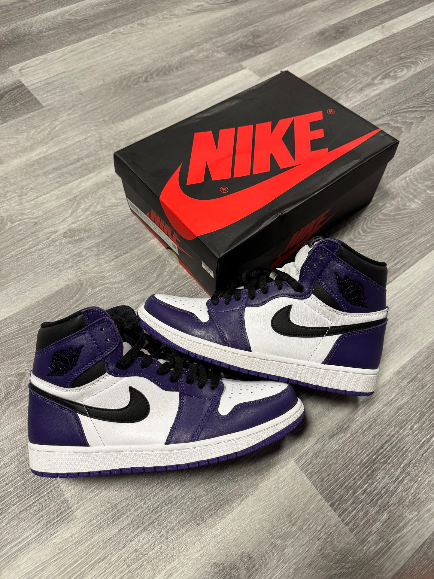 Jordan 1 Court Purple 2.0 / Preowned