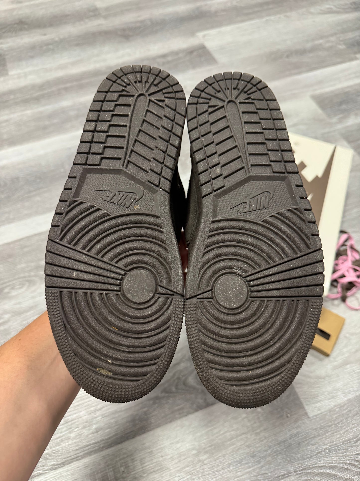 Jordan 1 Low Travis Scott Velvet Brown / Preowned