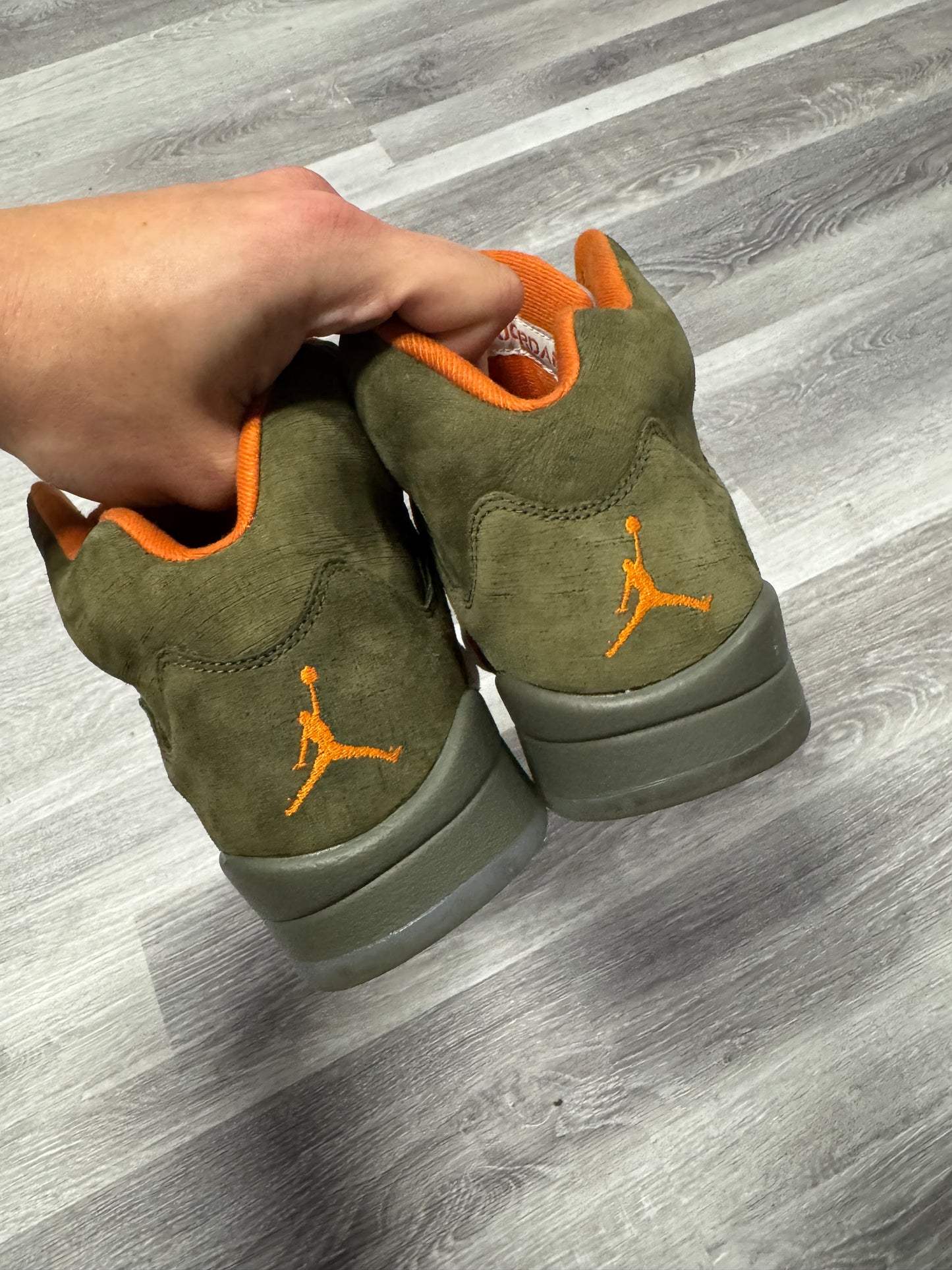 Jordan 5 Olive / Preowned