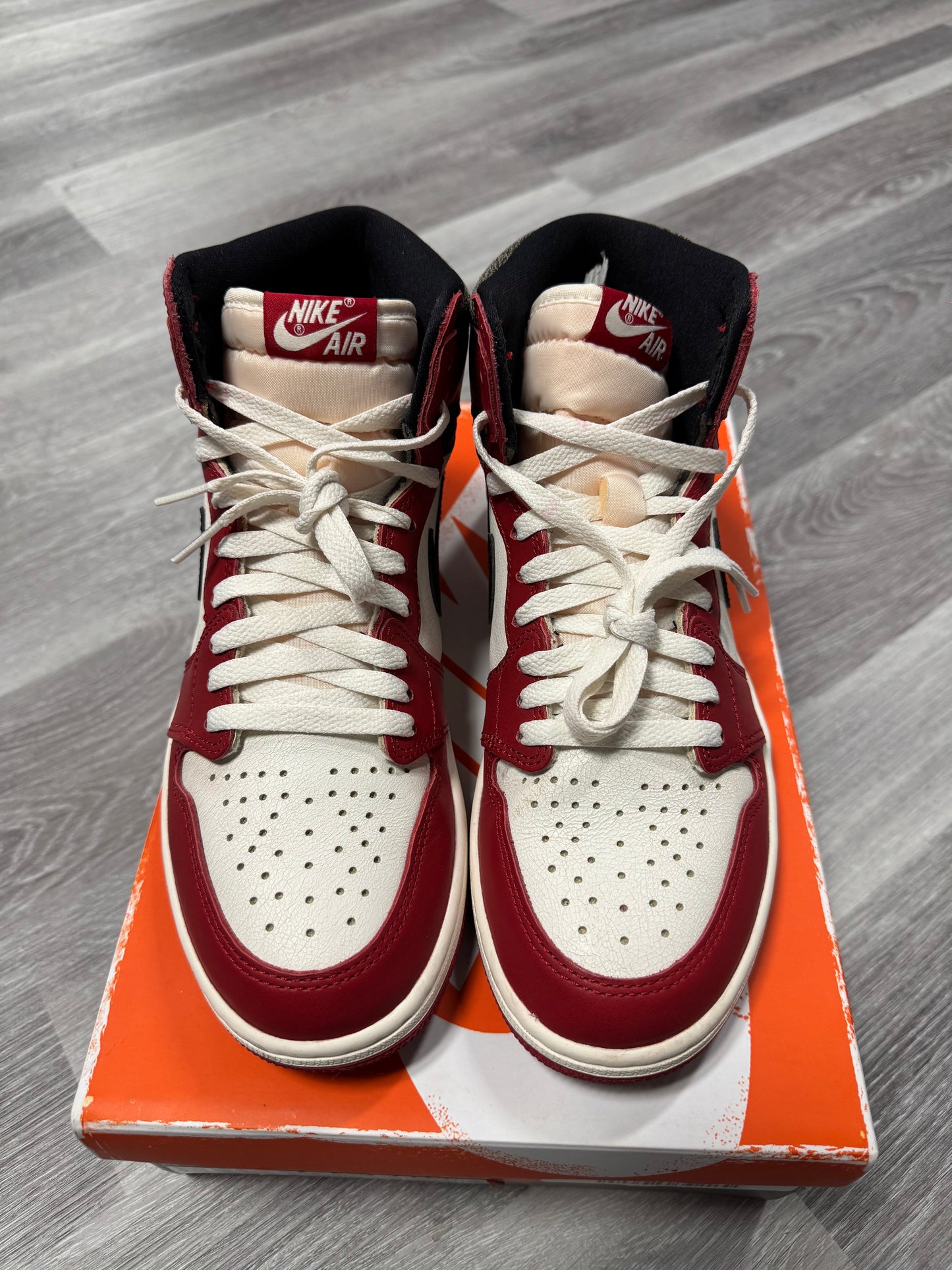 Jordan 1 Lost and Found / Preowned