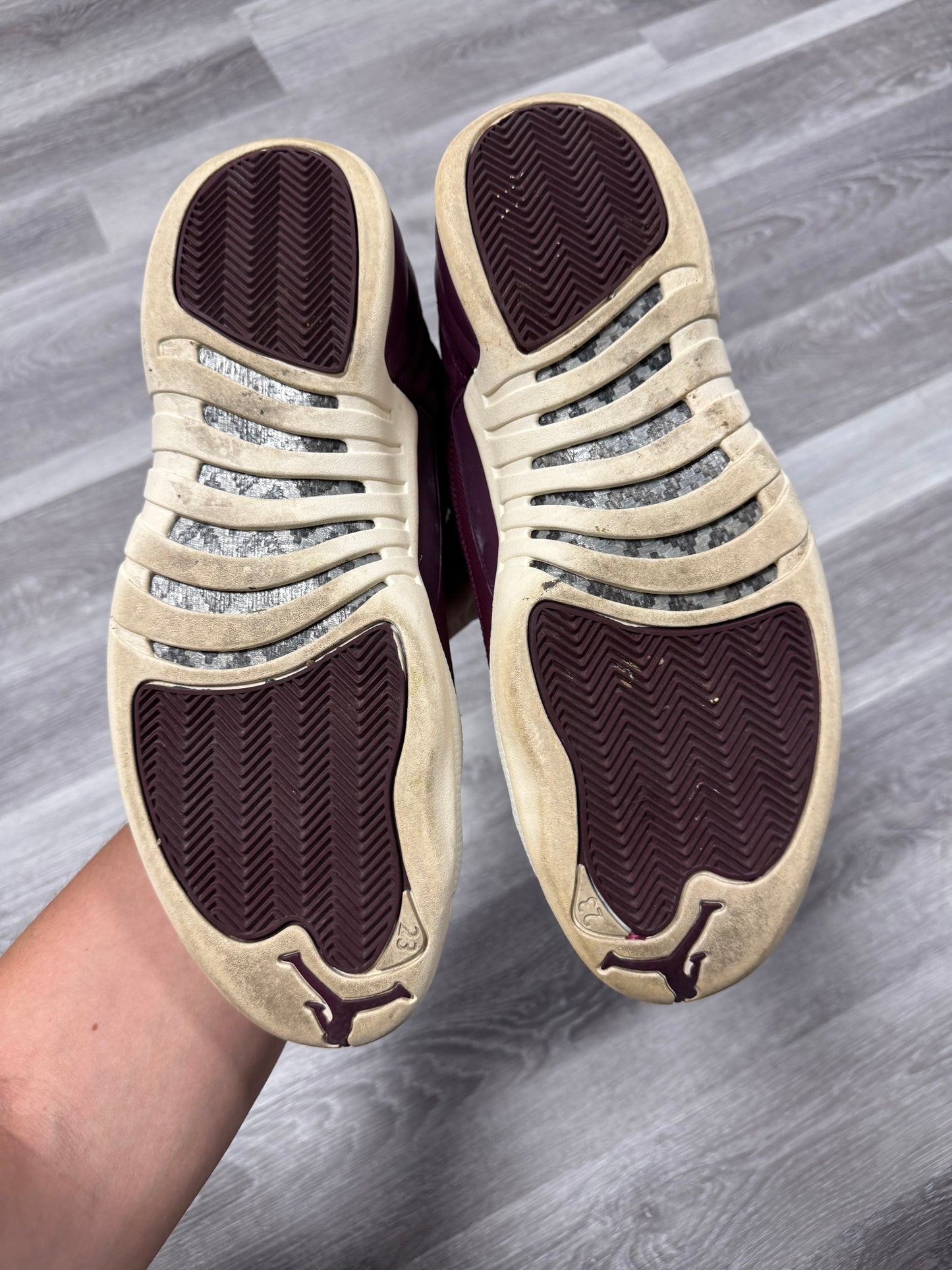 Jordan 12 Bordeaux / Preowned
