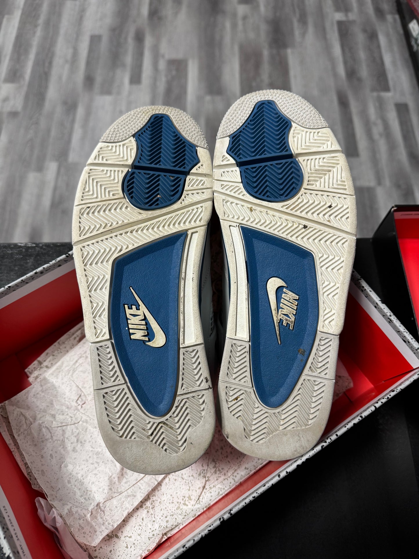 Jordan 4 Military Blue / Preowned