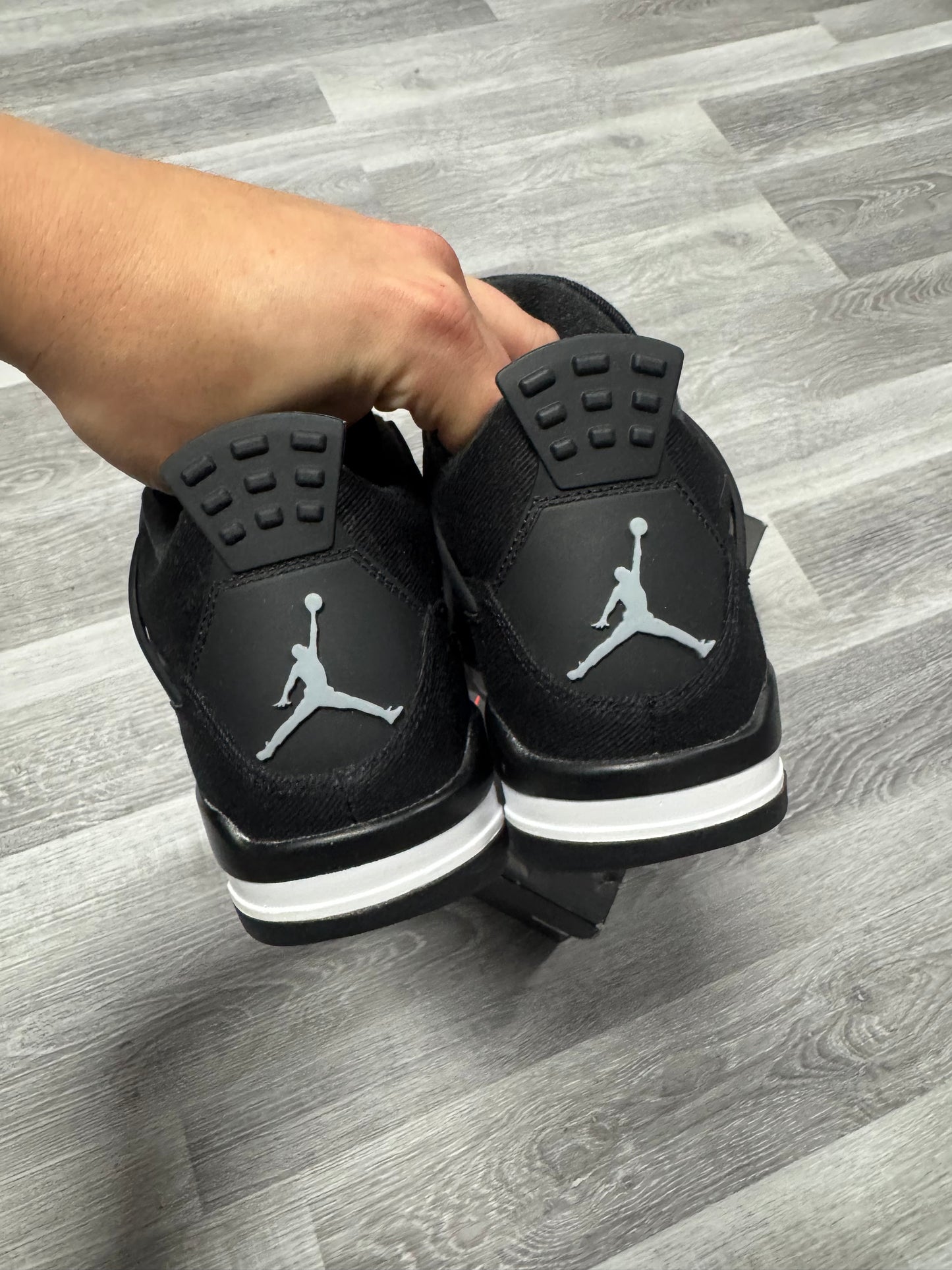 Jordan 4 Black Canvas / Preowned