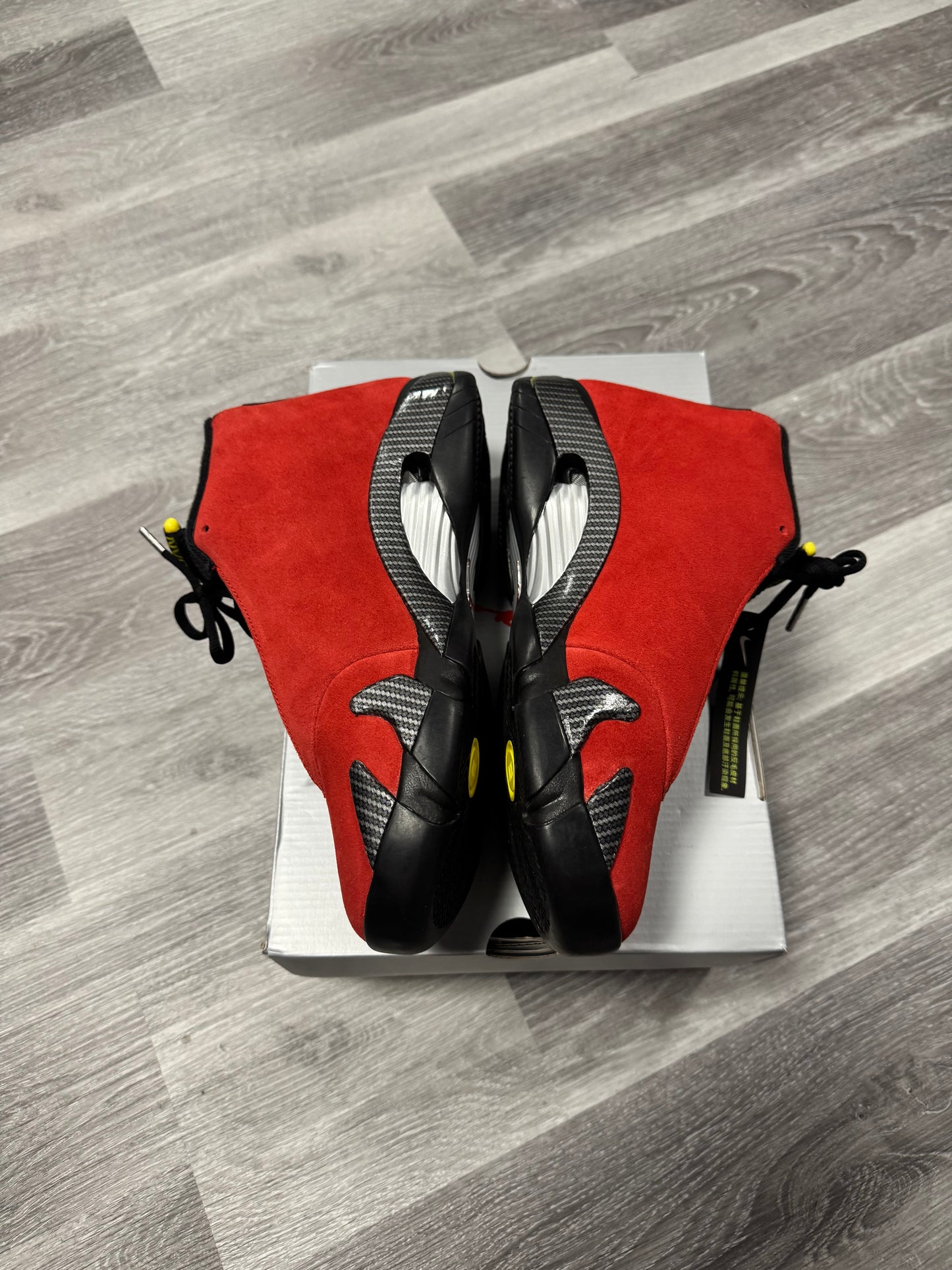 Jordan 14 Ferrari / Preowned
