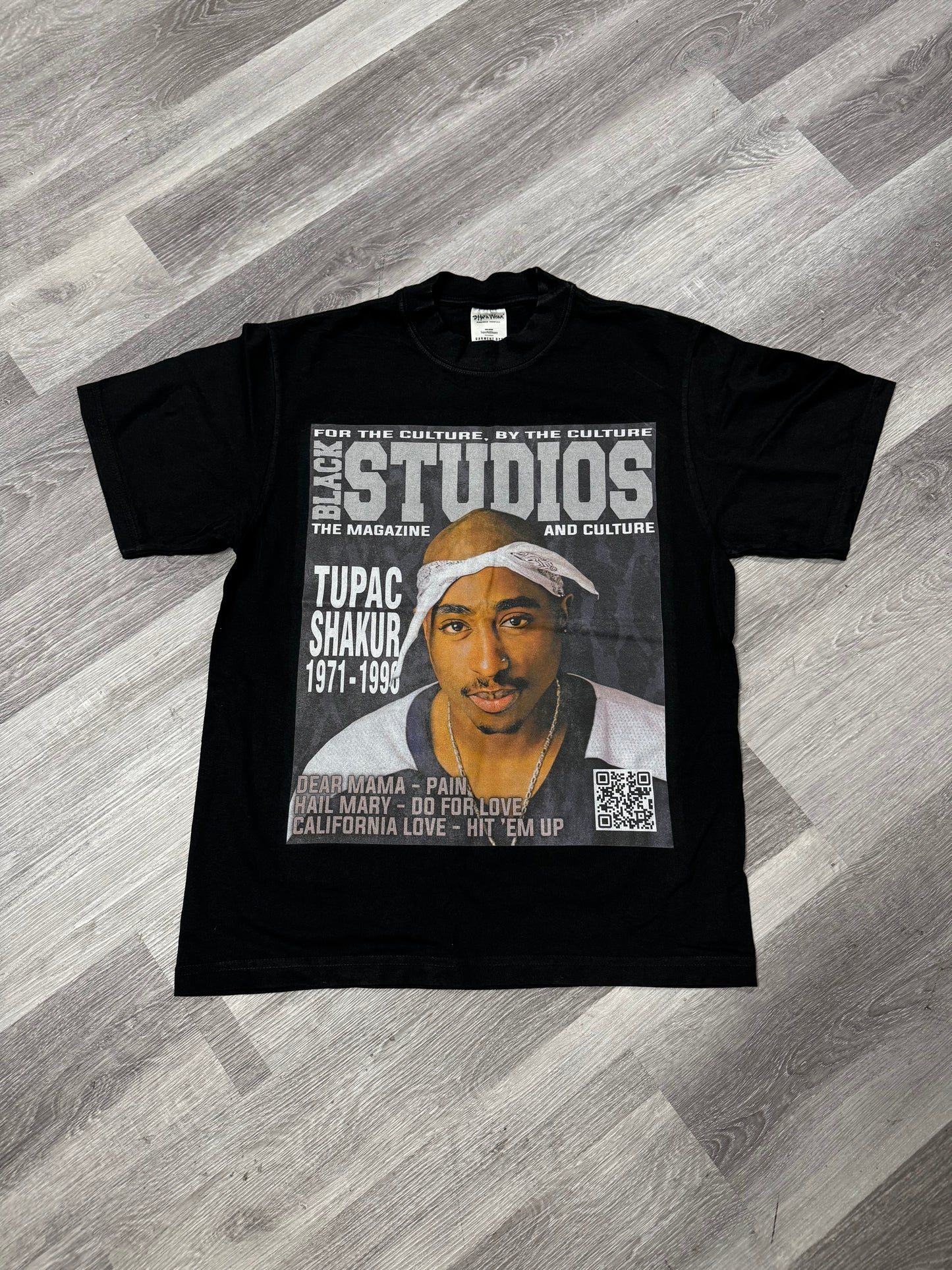 Tupac Magazine Graphic Tee (Black)