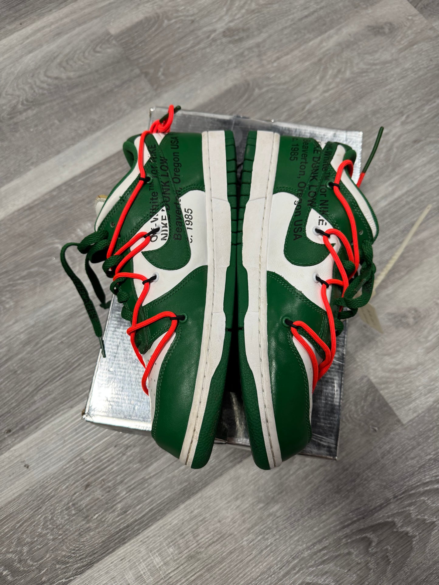 Dunk Low Off-White Pine Green / Preowned