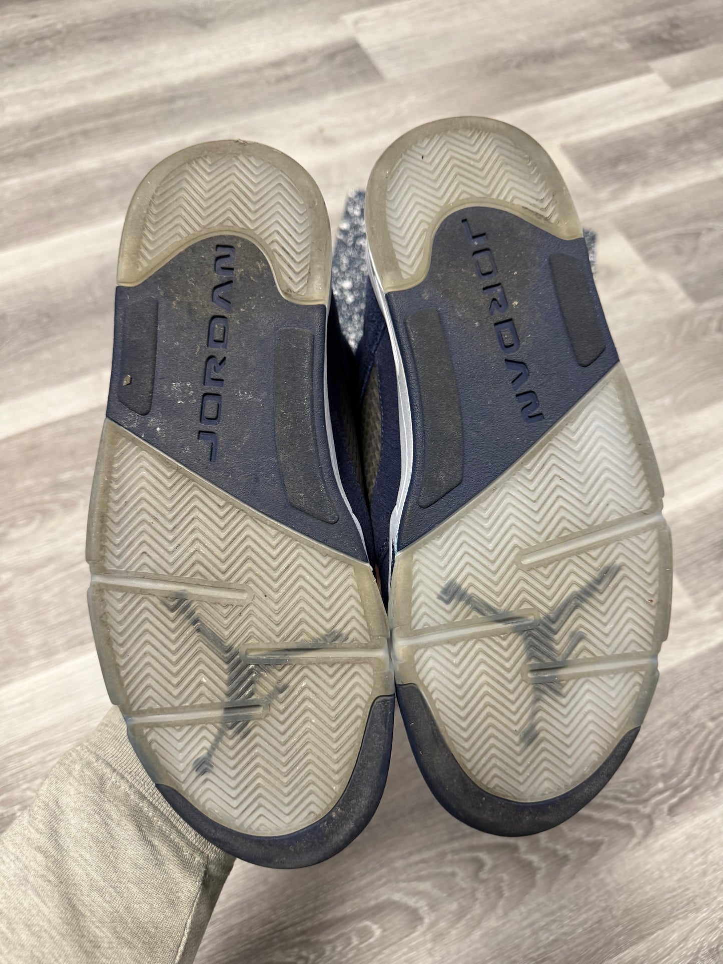 Jordan 5 Midnight Navy / Preowned