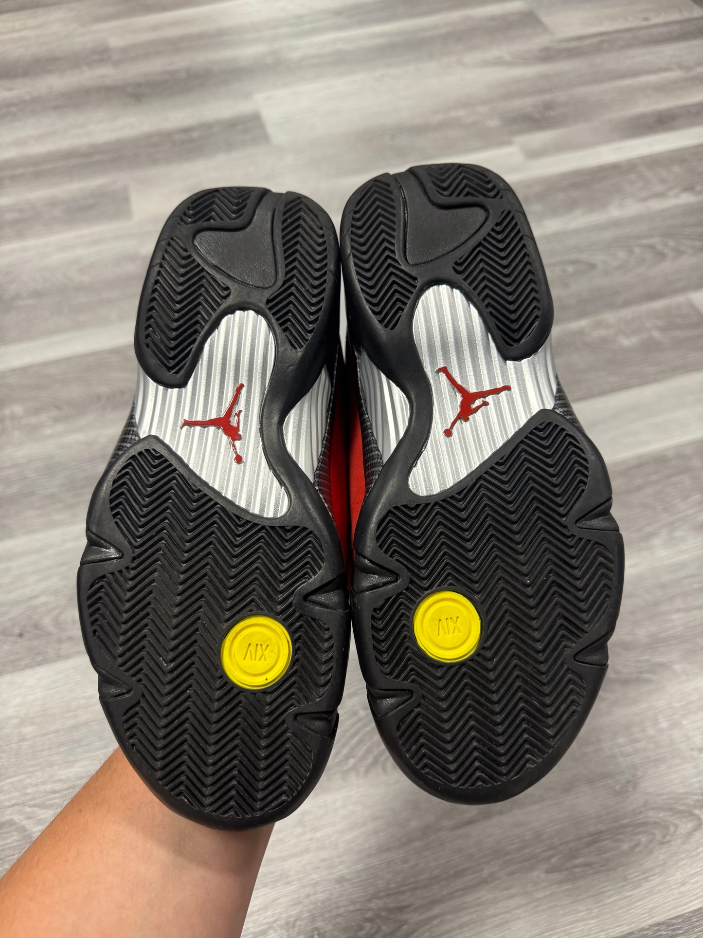 Jordan 14 Ferrari / Preowned