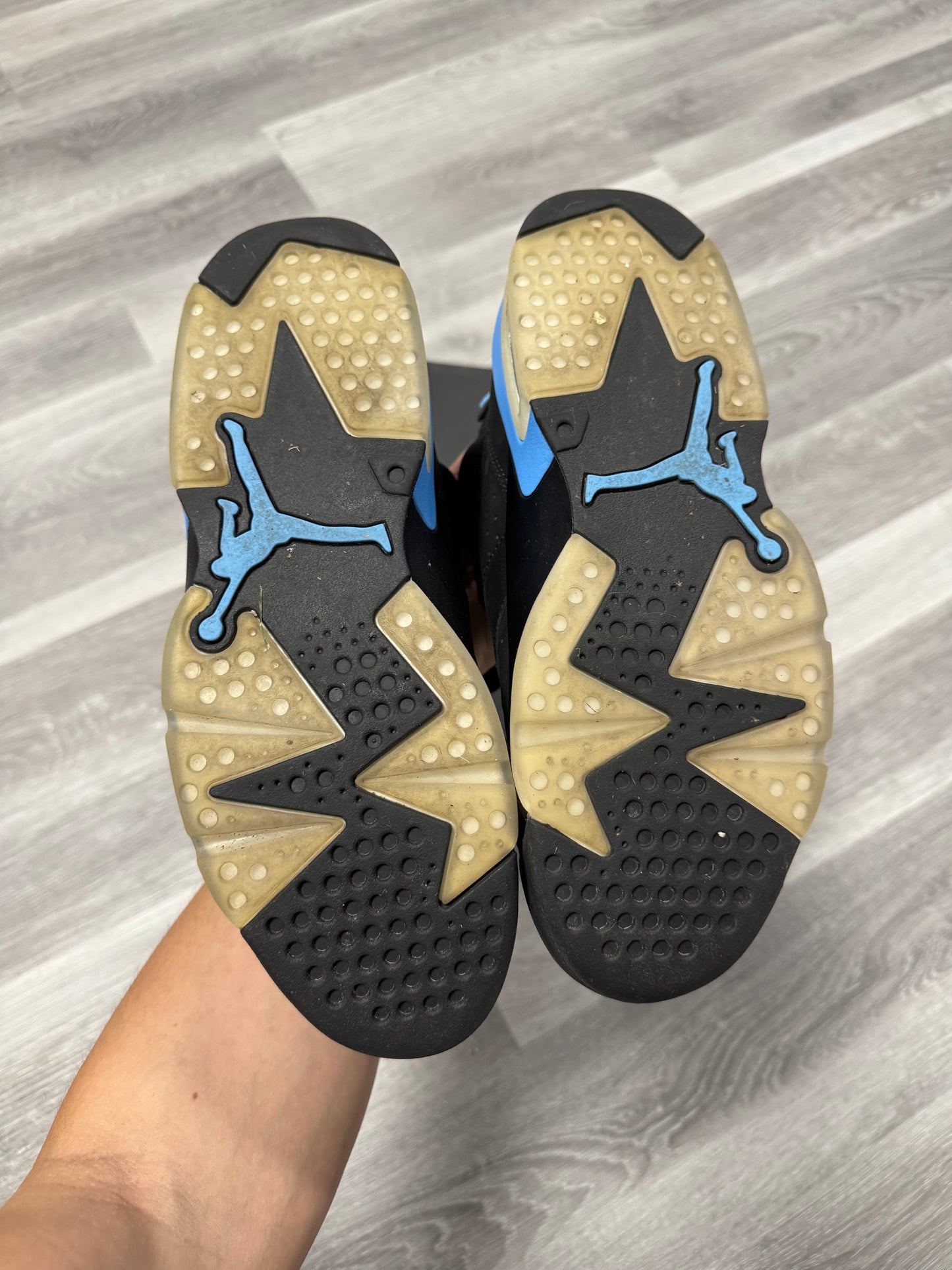 Jordan 6 Black UNC / Preowned