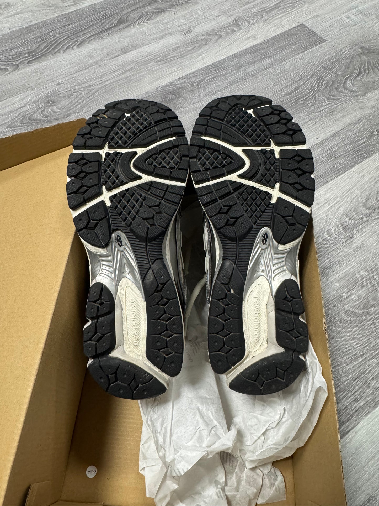 New Balance 1906R Silver Black / Preowned