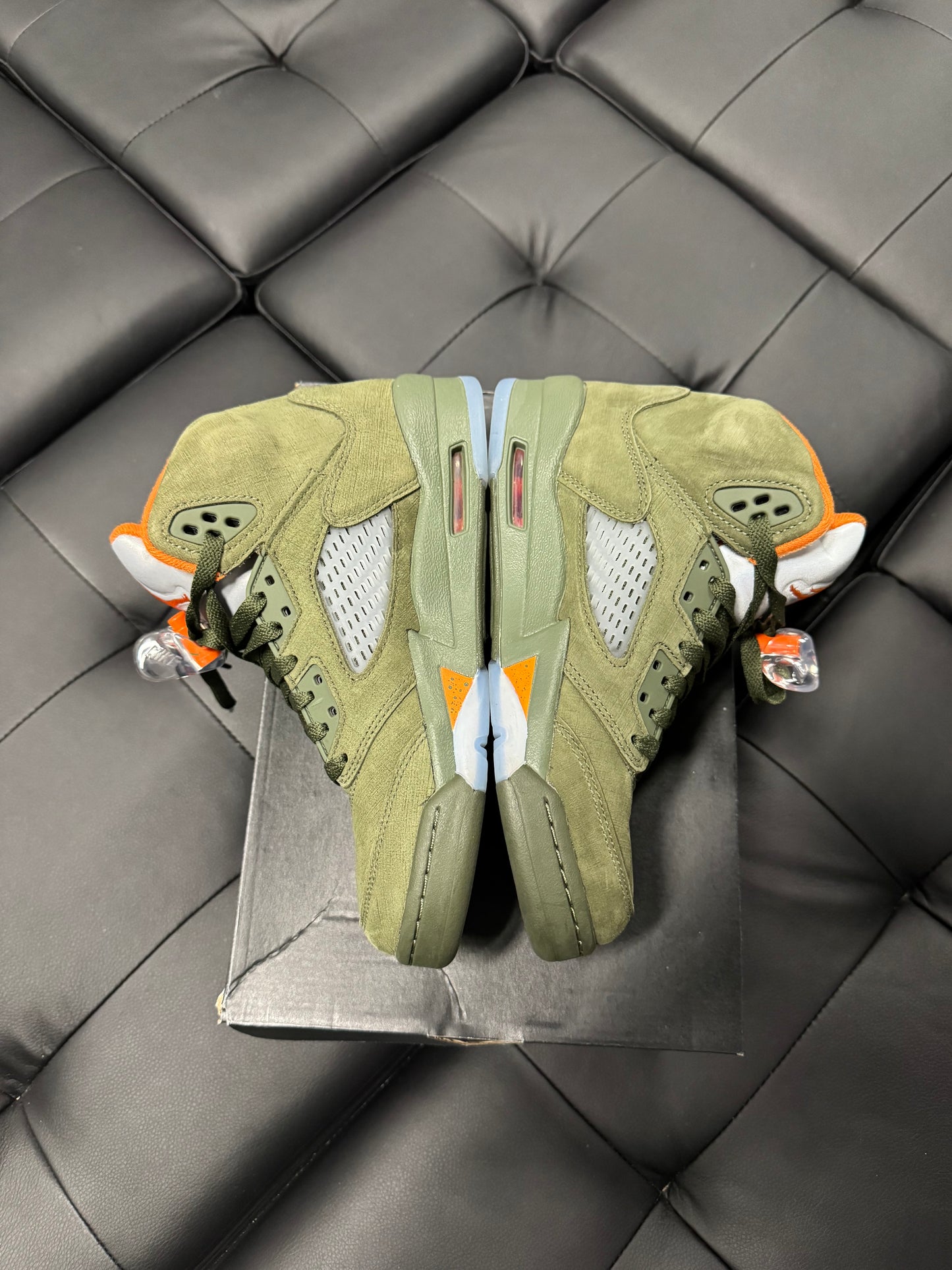 Jordan 5 Olive / Preowned