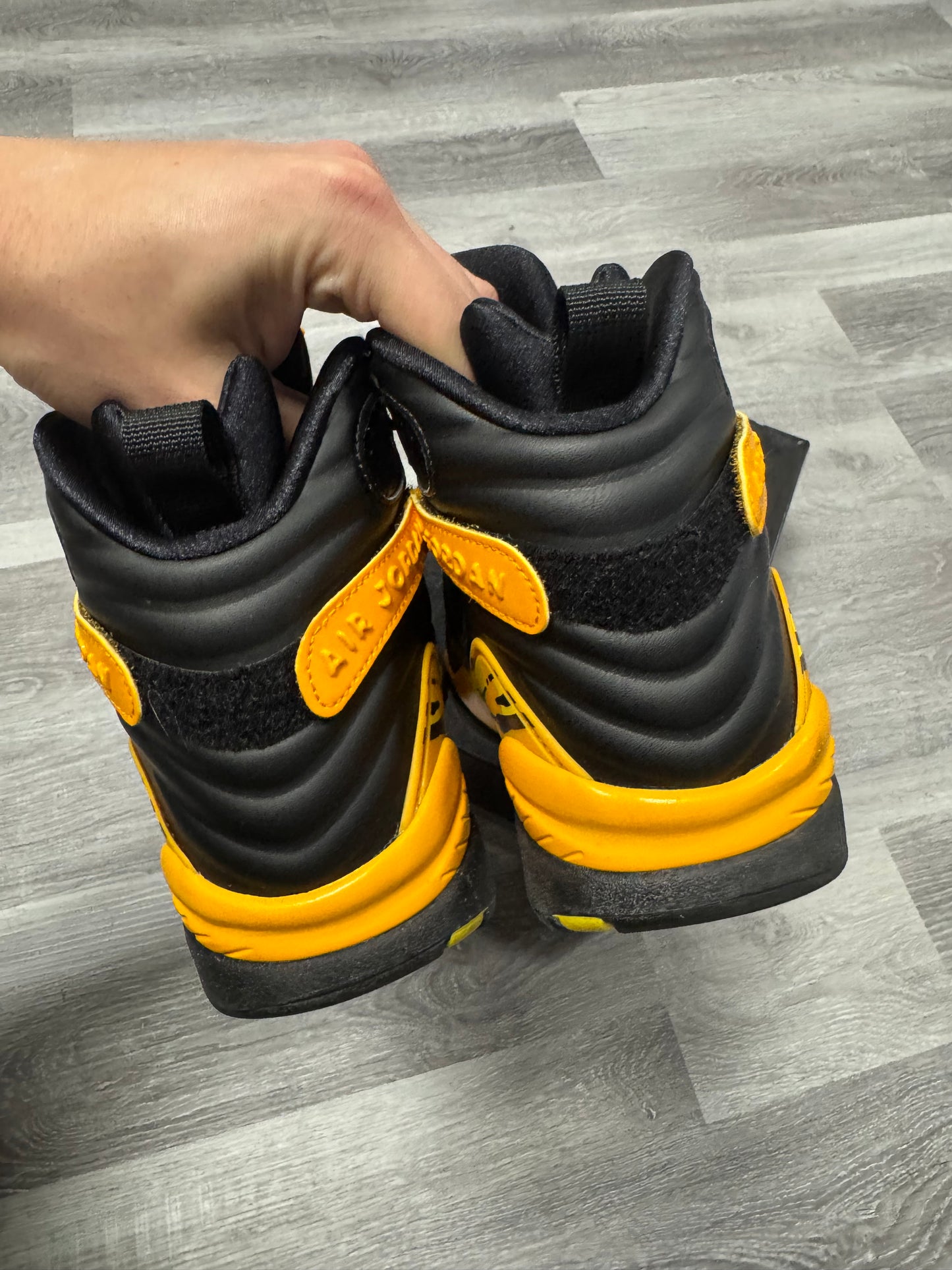 Jordan 8 Taxi / Preowned