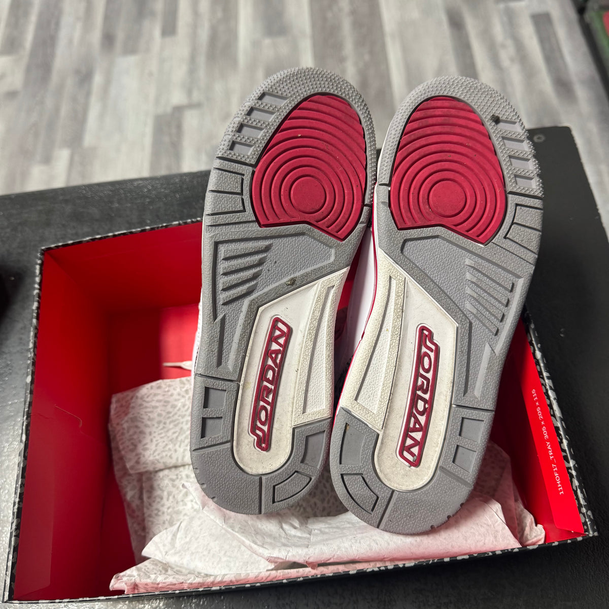 Jordan 3 Cardinal Red / Preowned