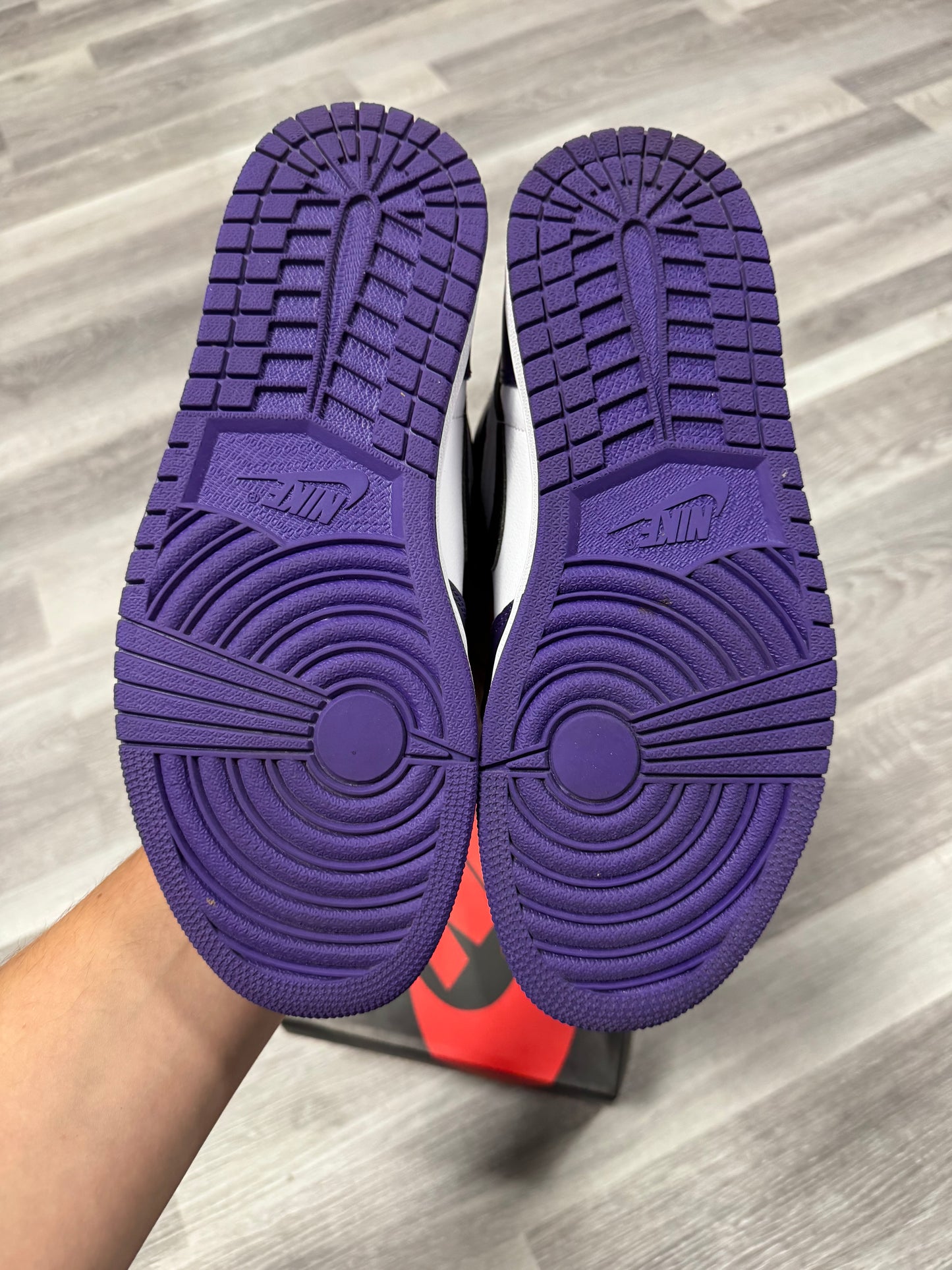 Jordan 1 Court Purple 2.0 / Preowned