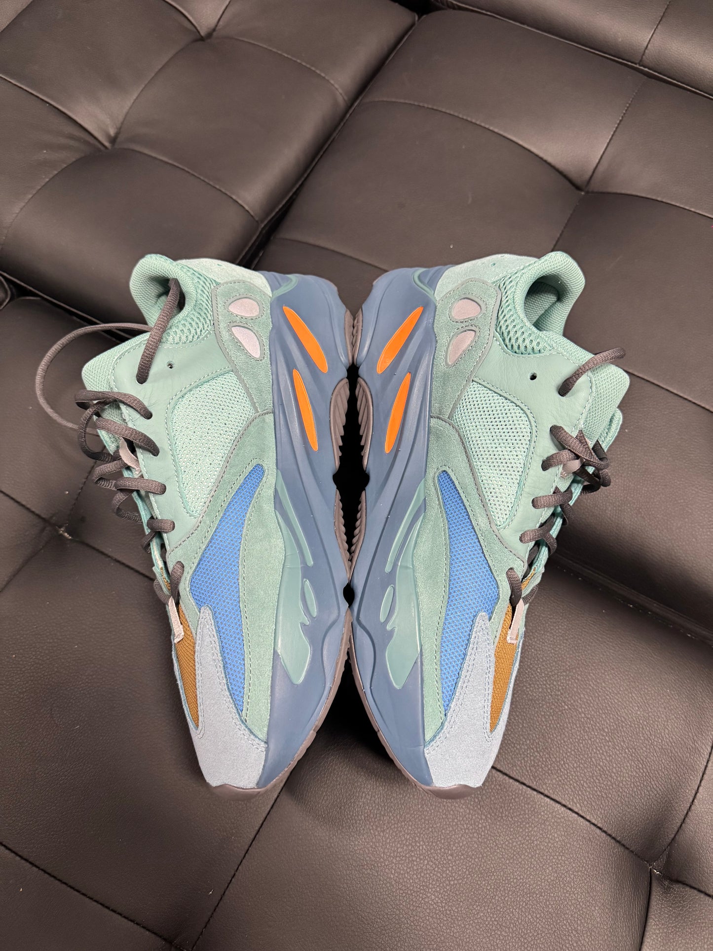 Yeezy 700 Faded Azure / Preowned