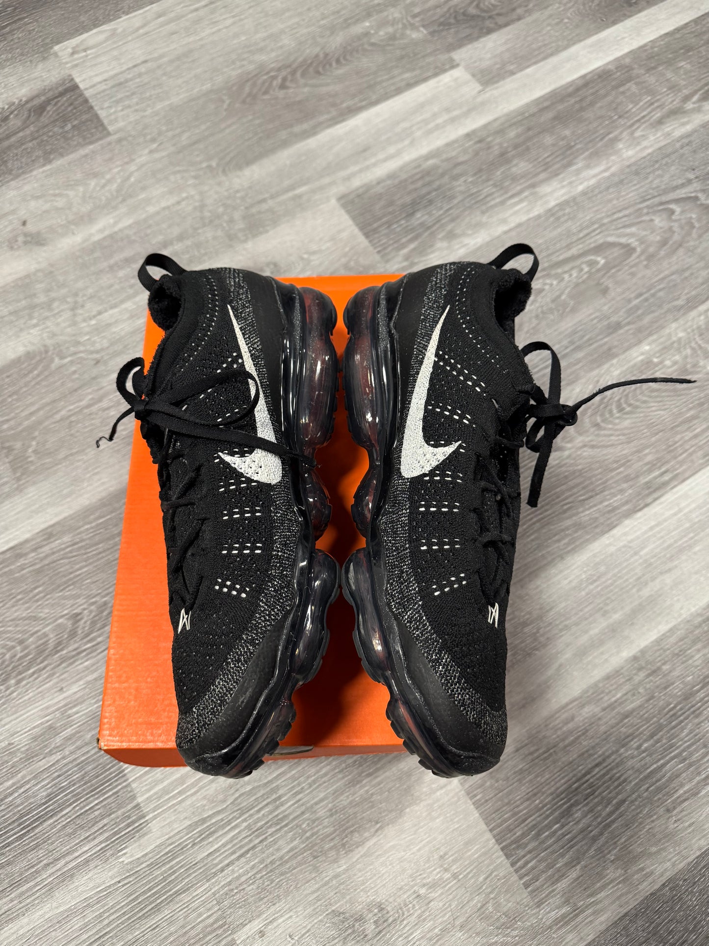 Nike Vapormax 2023 Oreo Fly Knit / Preowned