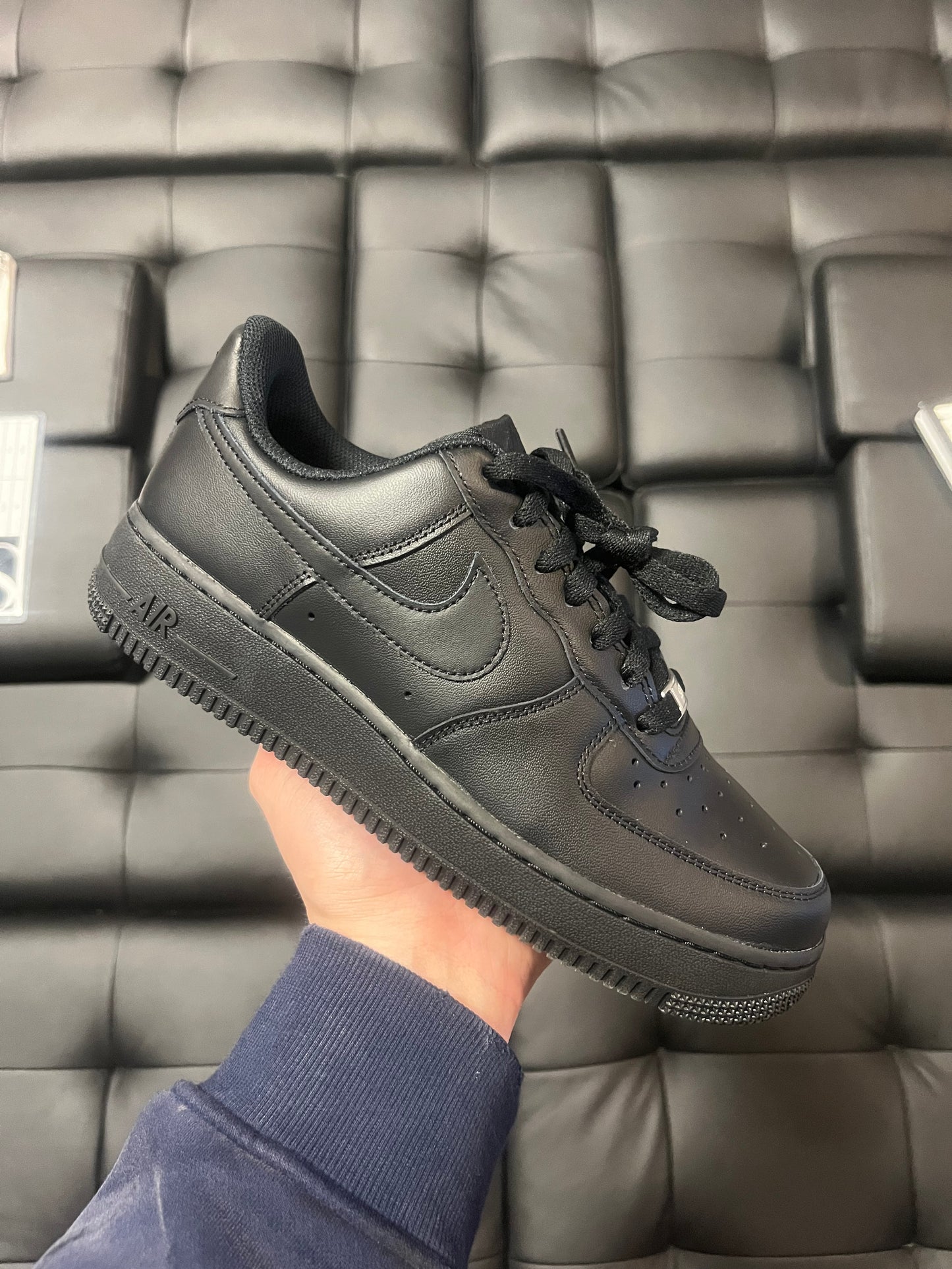 Air Force 1 Black / Brand New