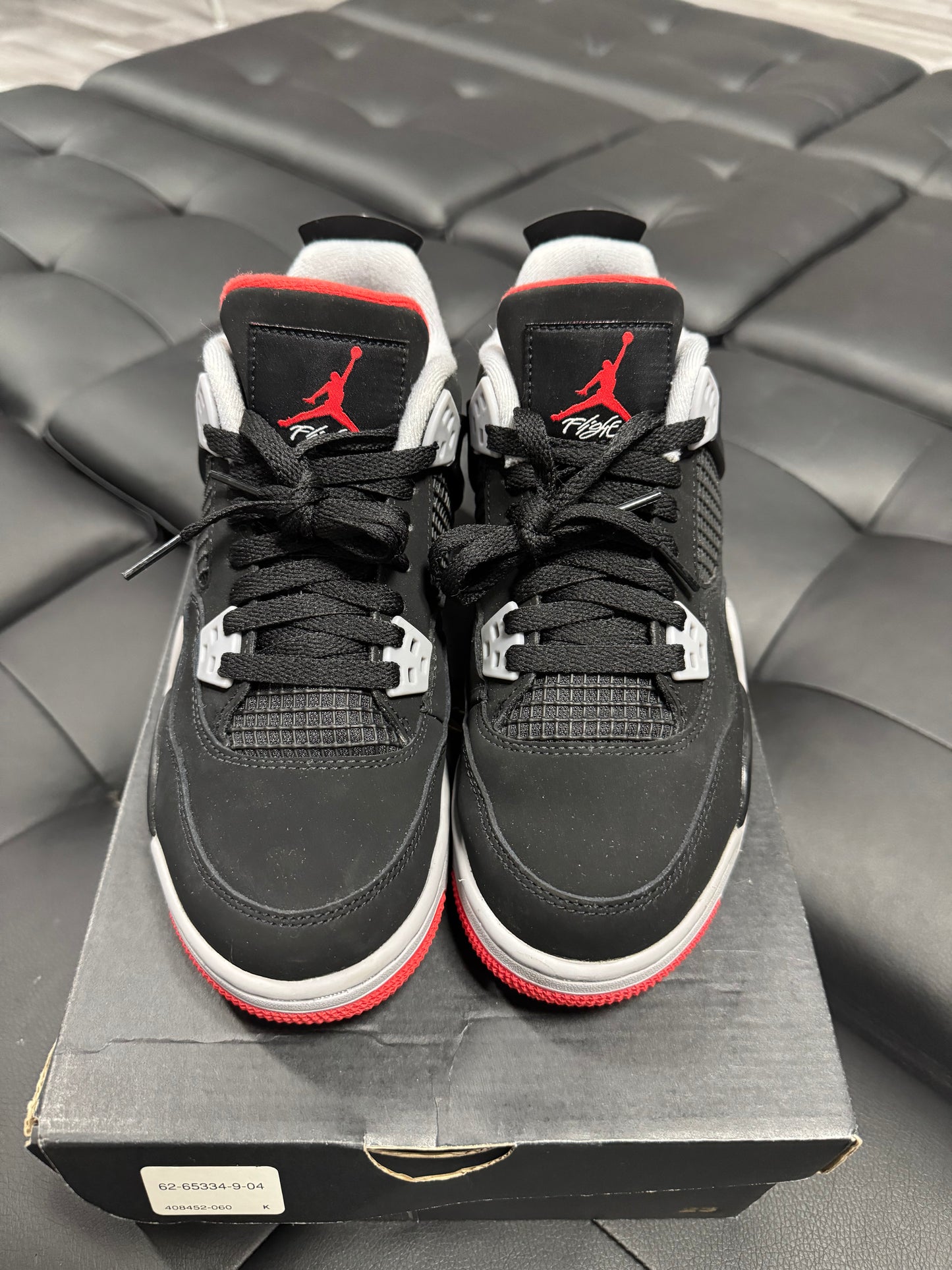 Jordan 4 Bred (2019) / Preowned