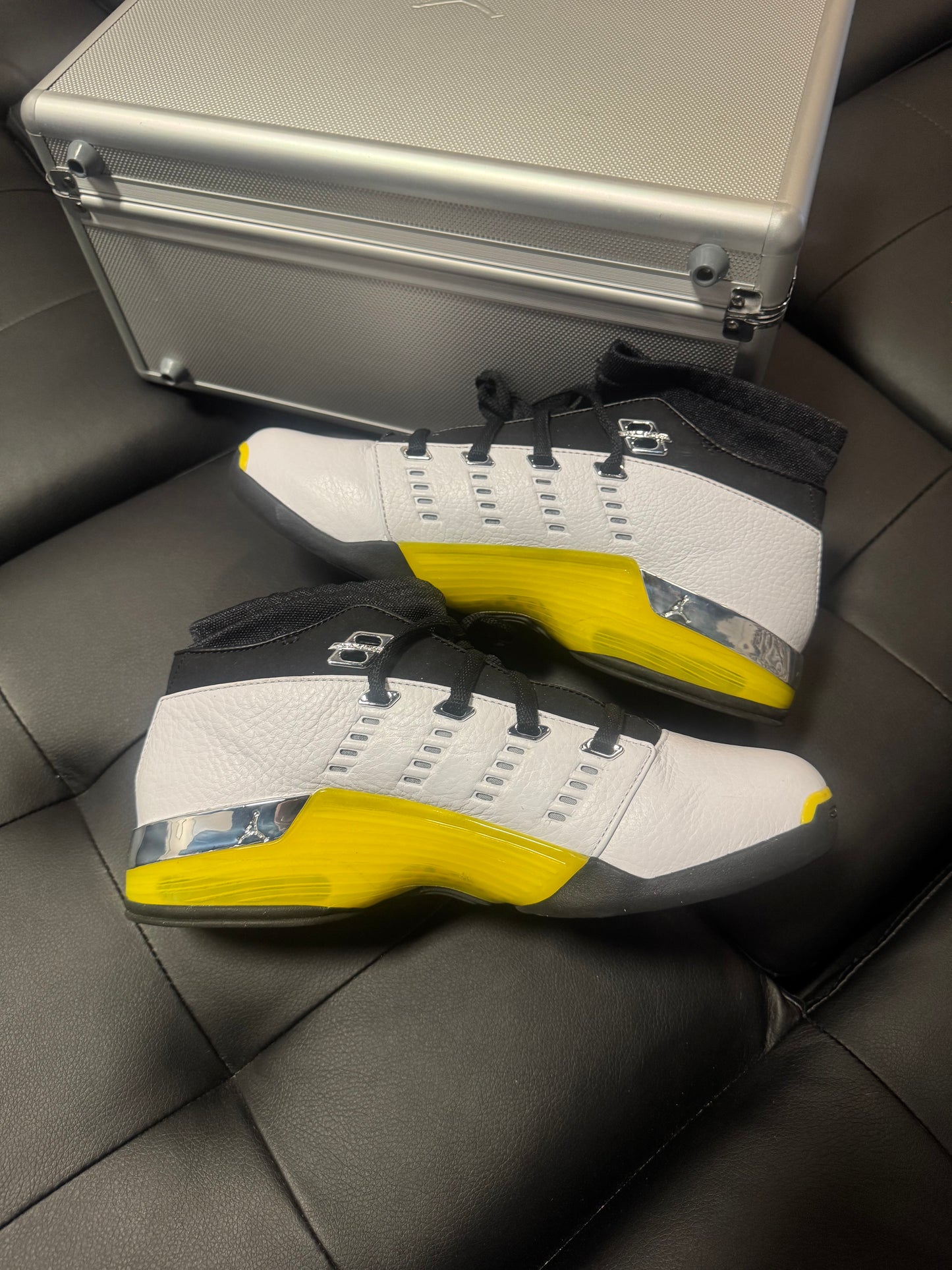 Jordan 17 Lightning All Star / Preowned
