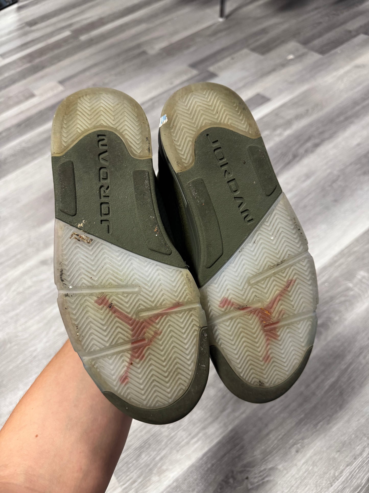 Jordan 5 Olive / Preowned