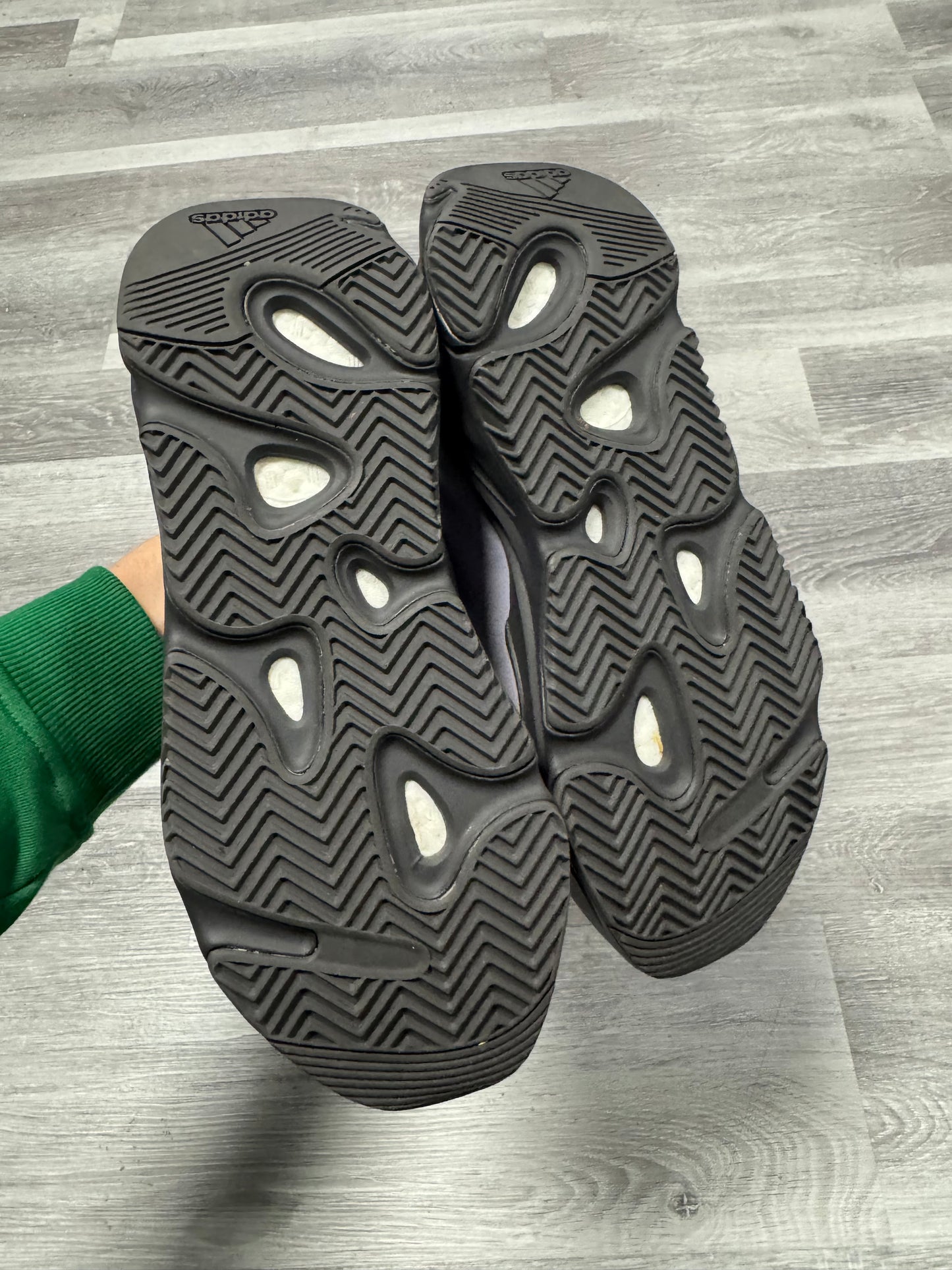 Yeezy 700 MNVN Geode / Preowned