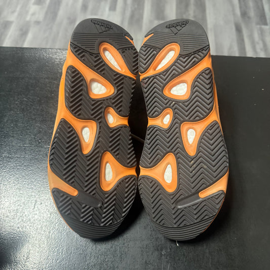 Yeezy 700 Sun / Preowned