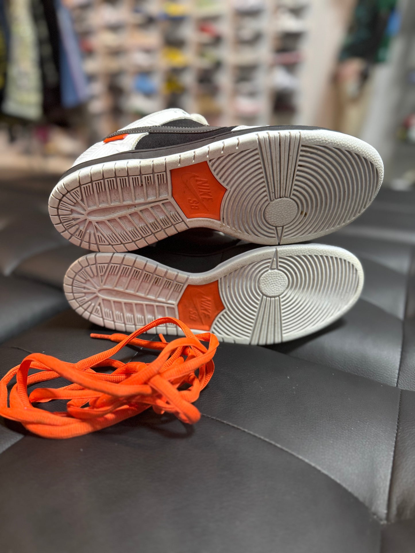 Dunk Low SB Tightbooth / Preowned