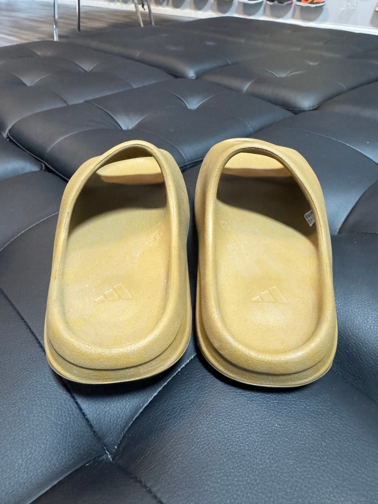 Yeezy Slide Ochre / Preowned