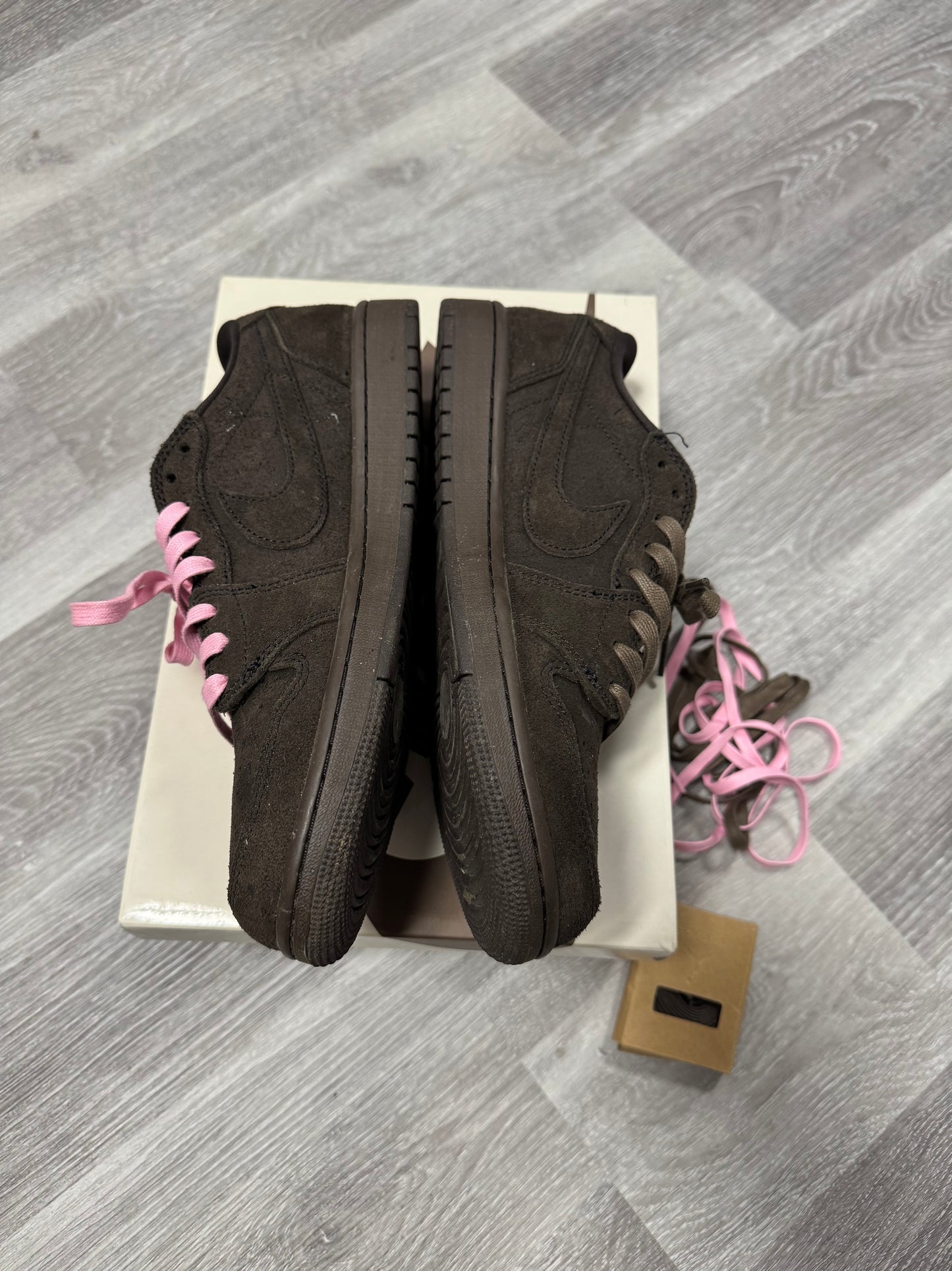 Jordan 1 Low Travis Scott Velvet Brown / Preowned