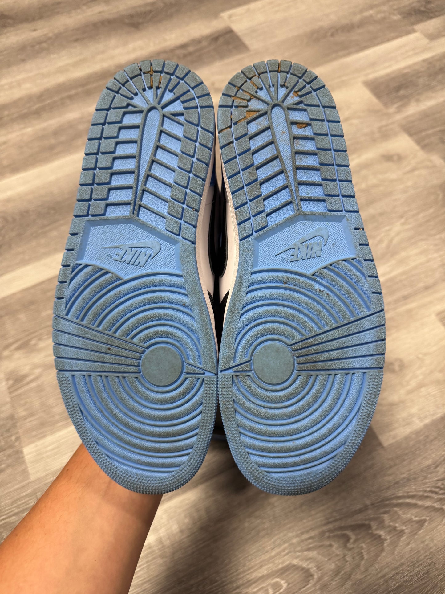 Jordan 1 UNC Toe / Preowned