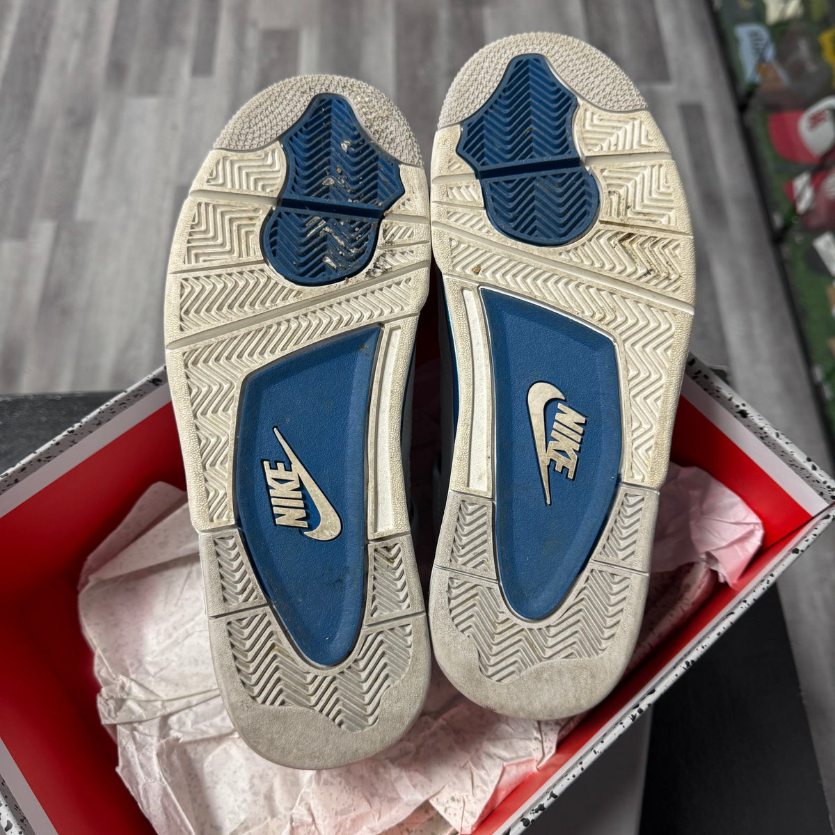 Jordan 4 Military Blue / Preowned