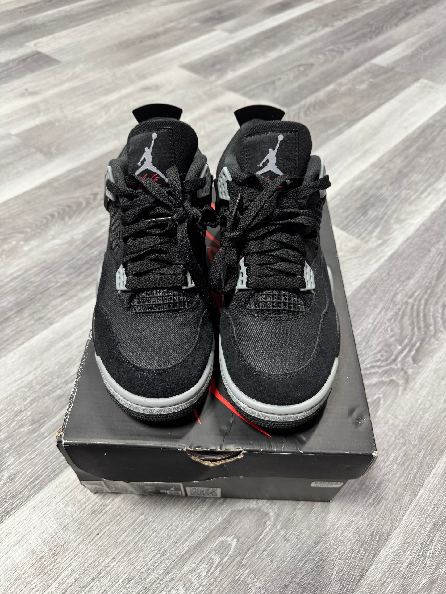 Jordan 4 Black Canvas / Preowned