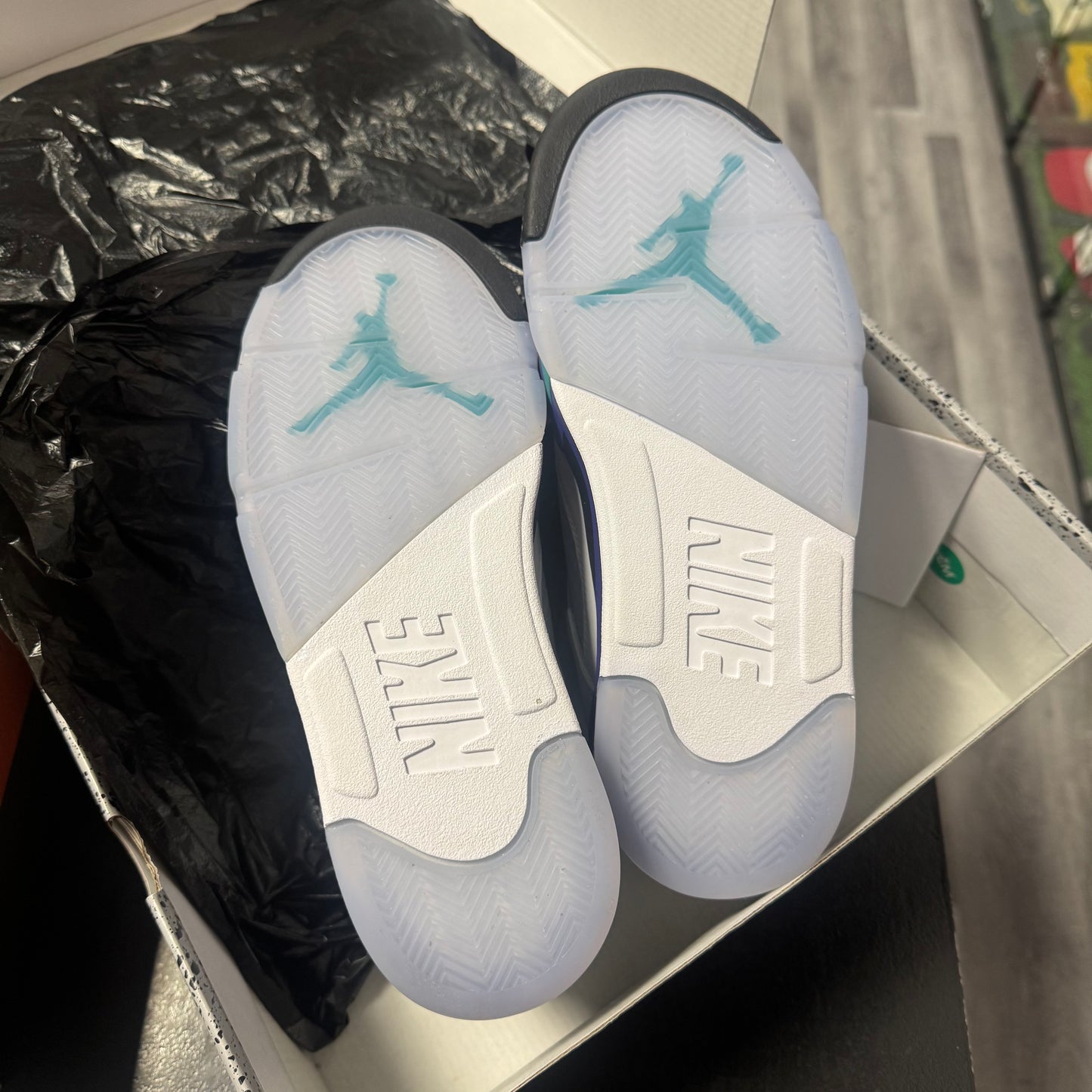 Jordan 5 Grape (2025) / Preowned