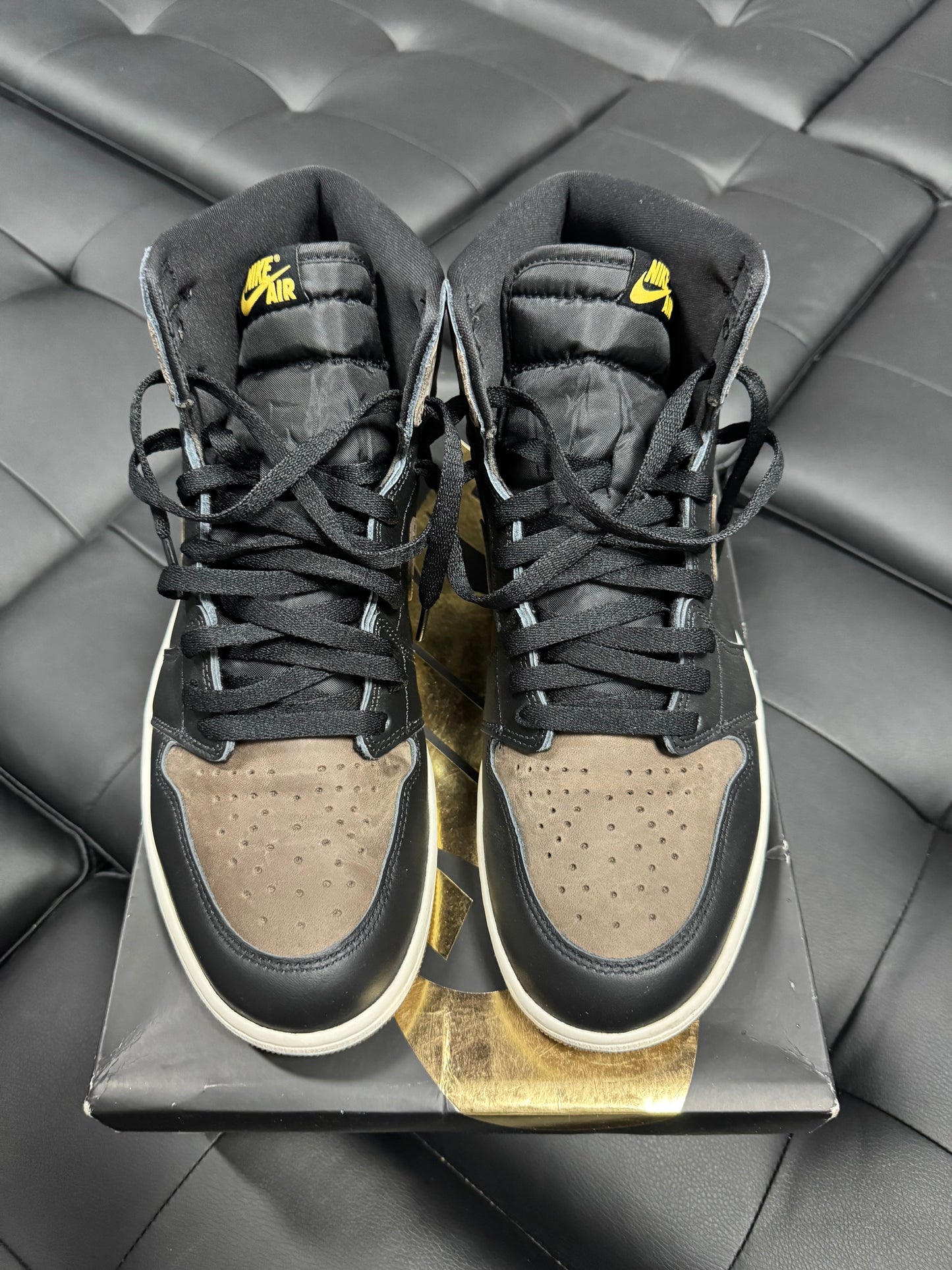Jordan 1 Palomino / Preowned