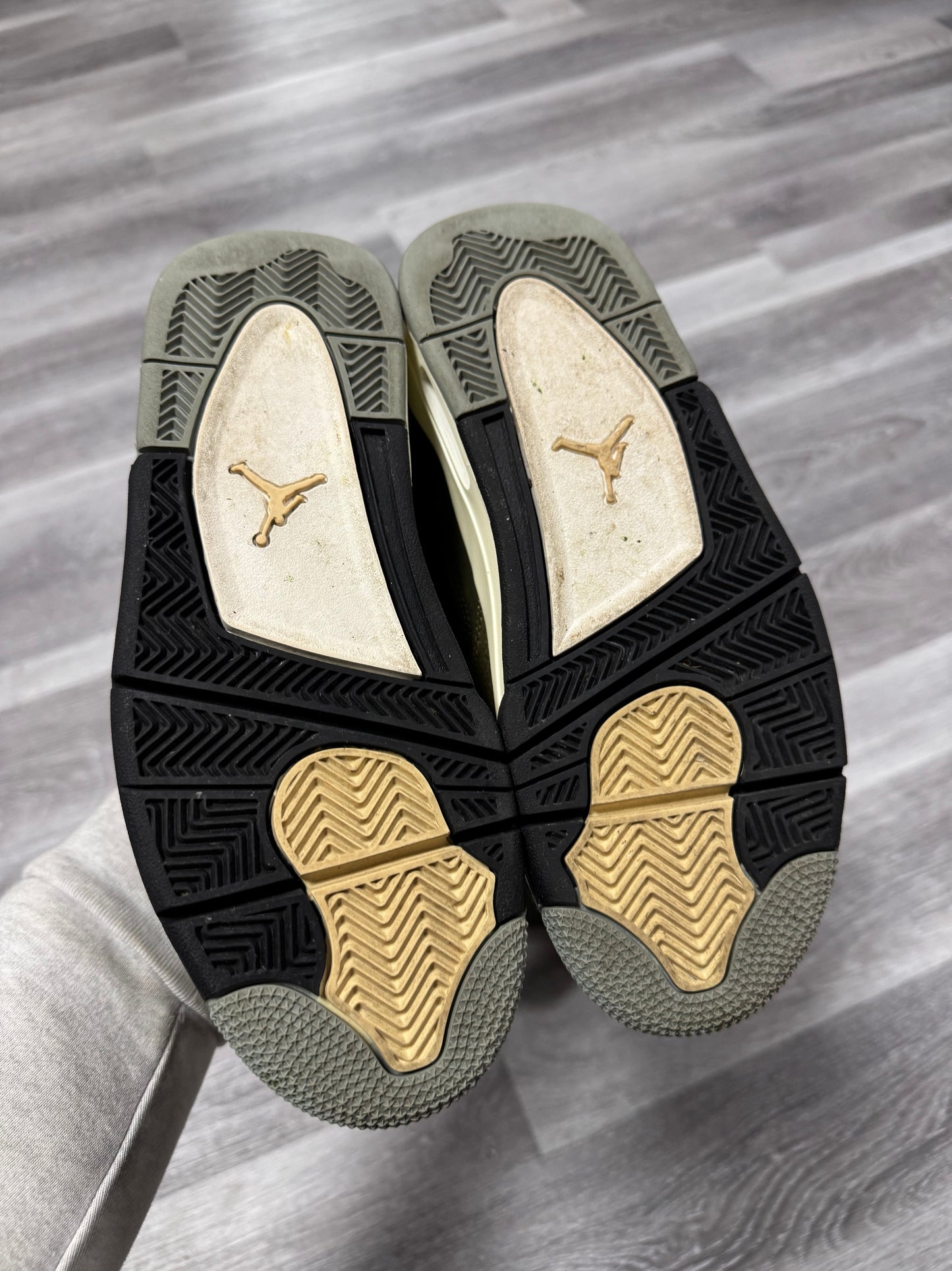 Jordan 4 Craft Olive / Preowned