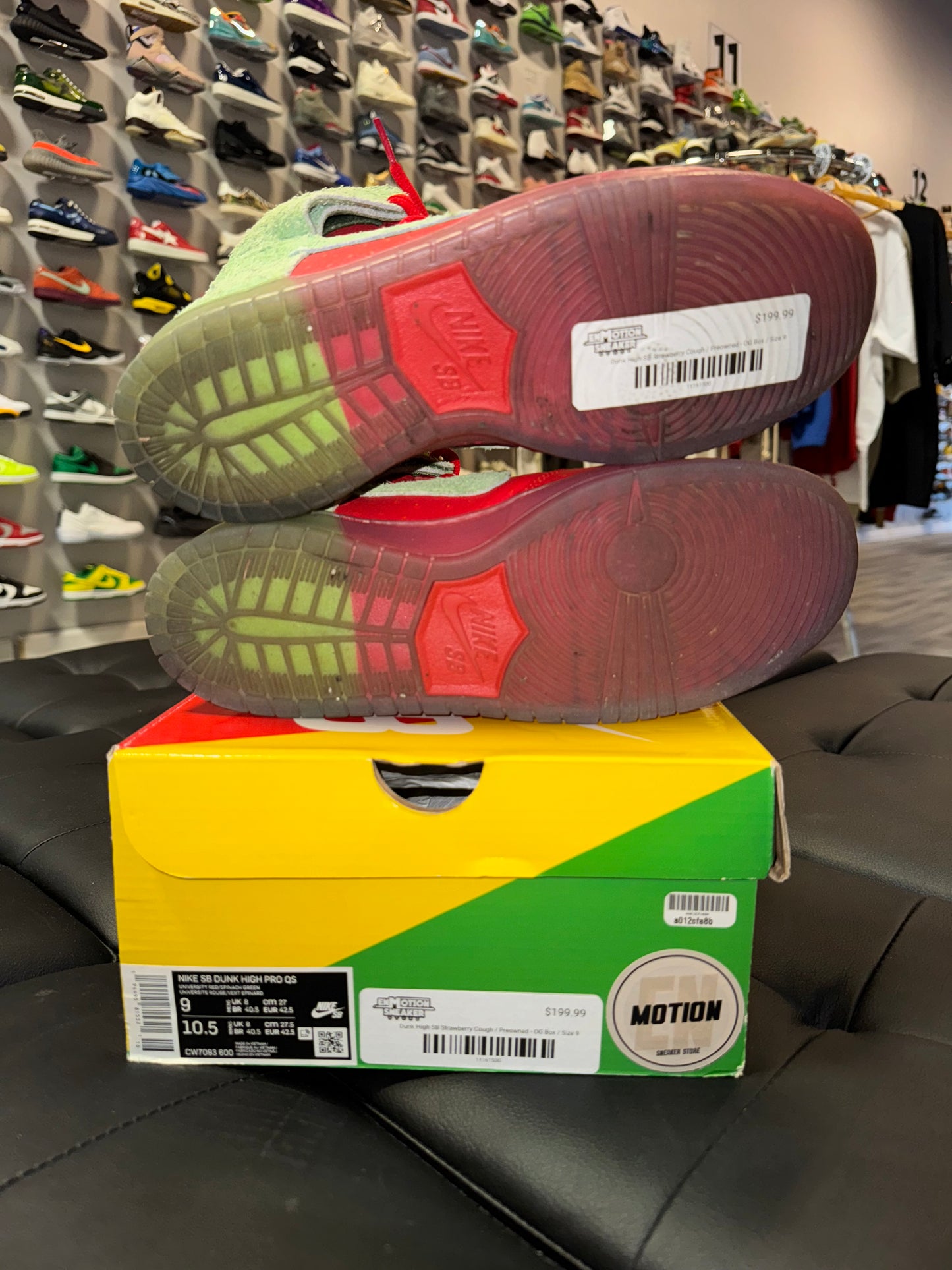 Dunk High SB Strawberry Cough / Preowned