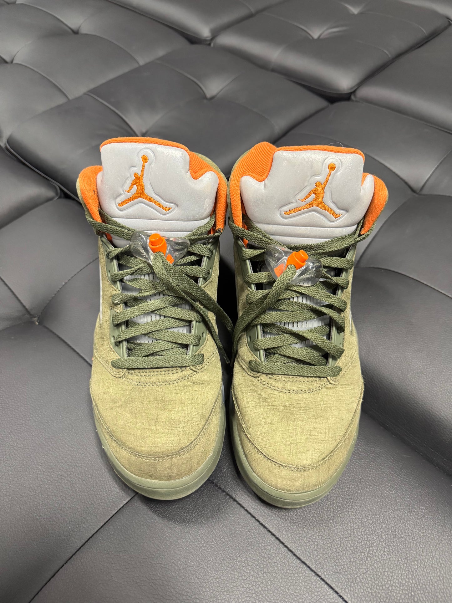 Jordan 5 Olive / Preowned