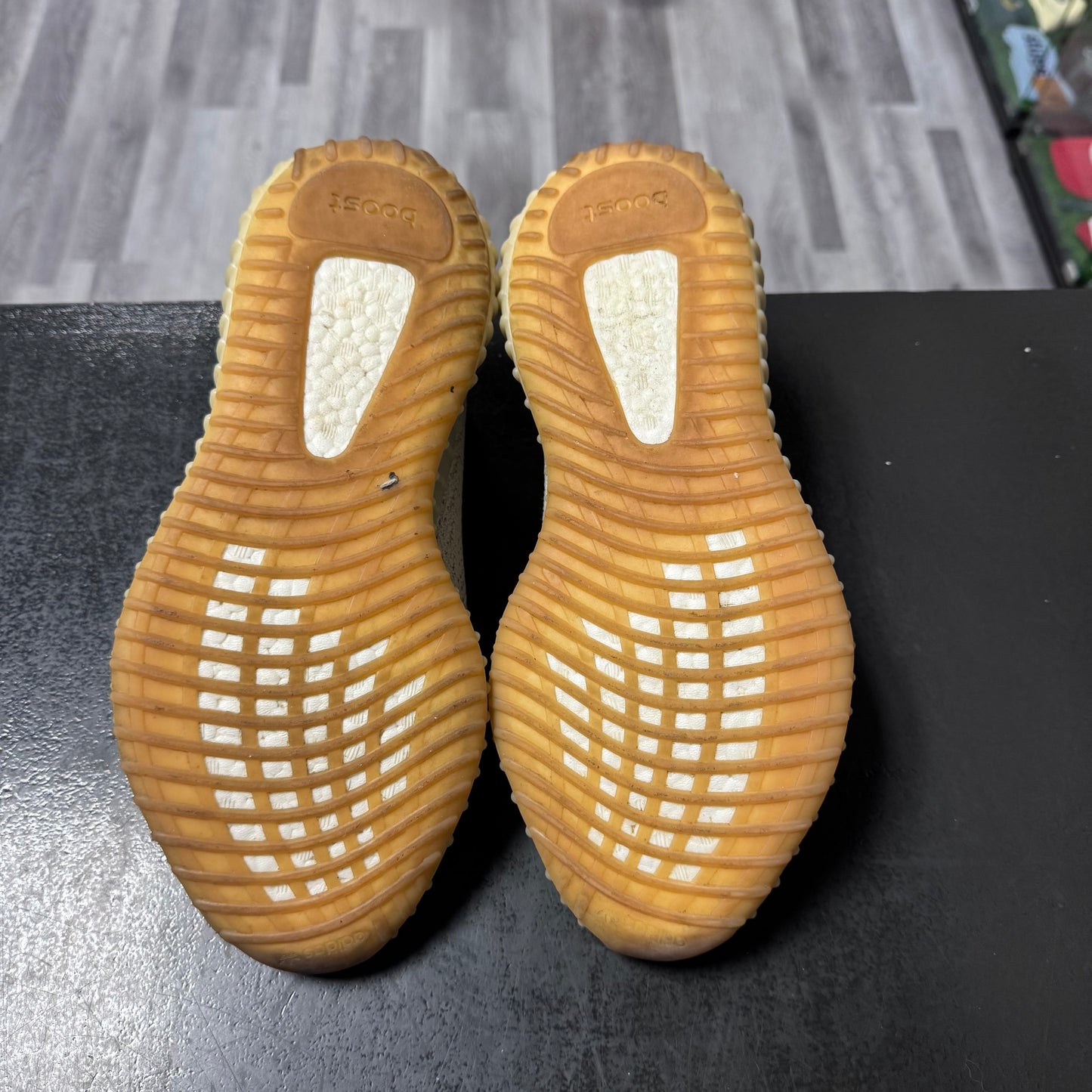 Yeezy 350 Sesame / Preowned