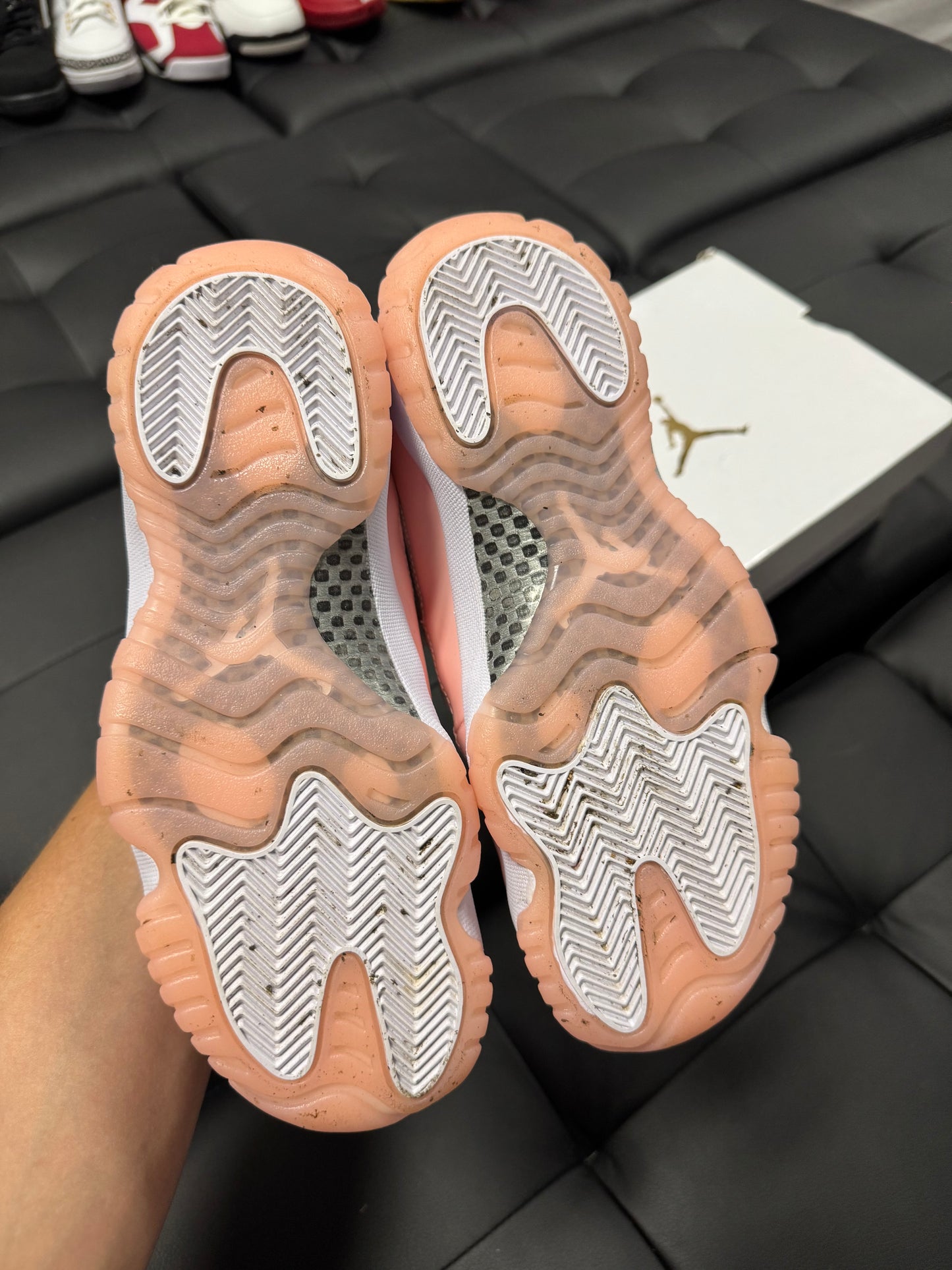 Jordan 11 Low Legend Pink / Preowned
