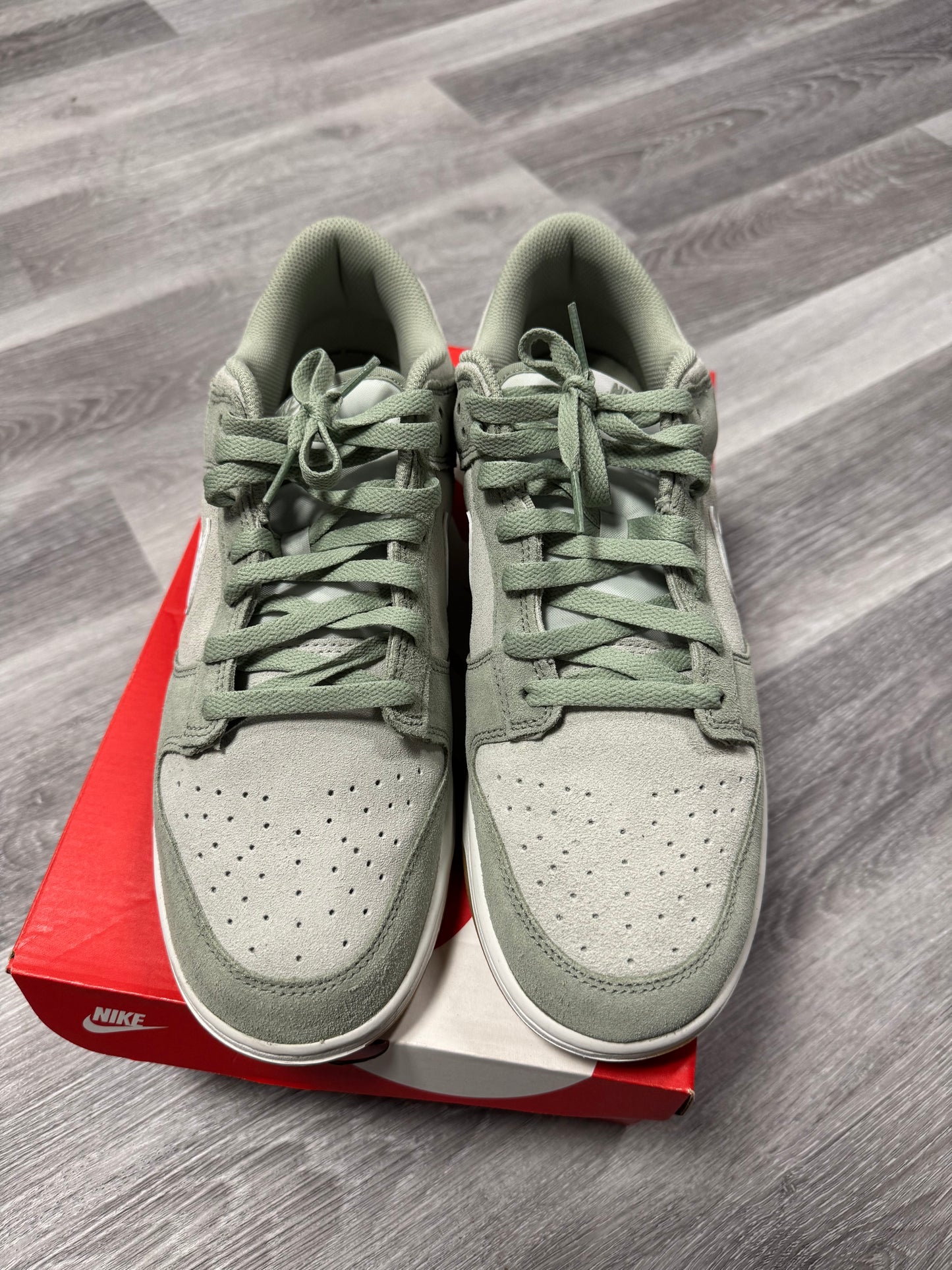Dunk Low Jade Horizon / Preowned