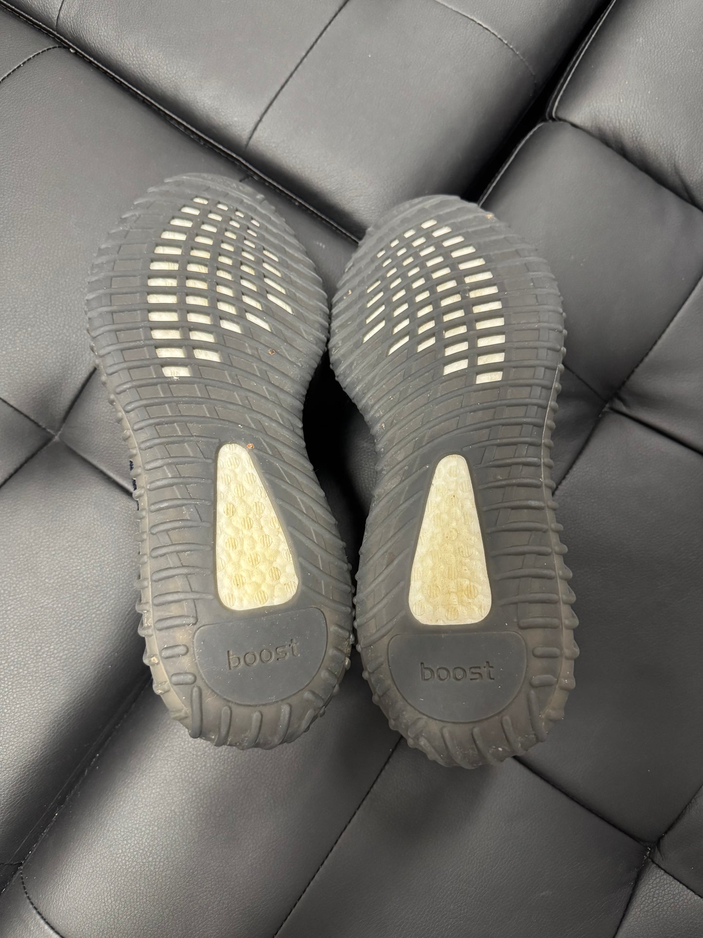 Yeezy 350 Dazzling Blue / Preowned