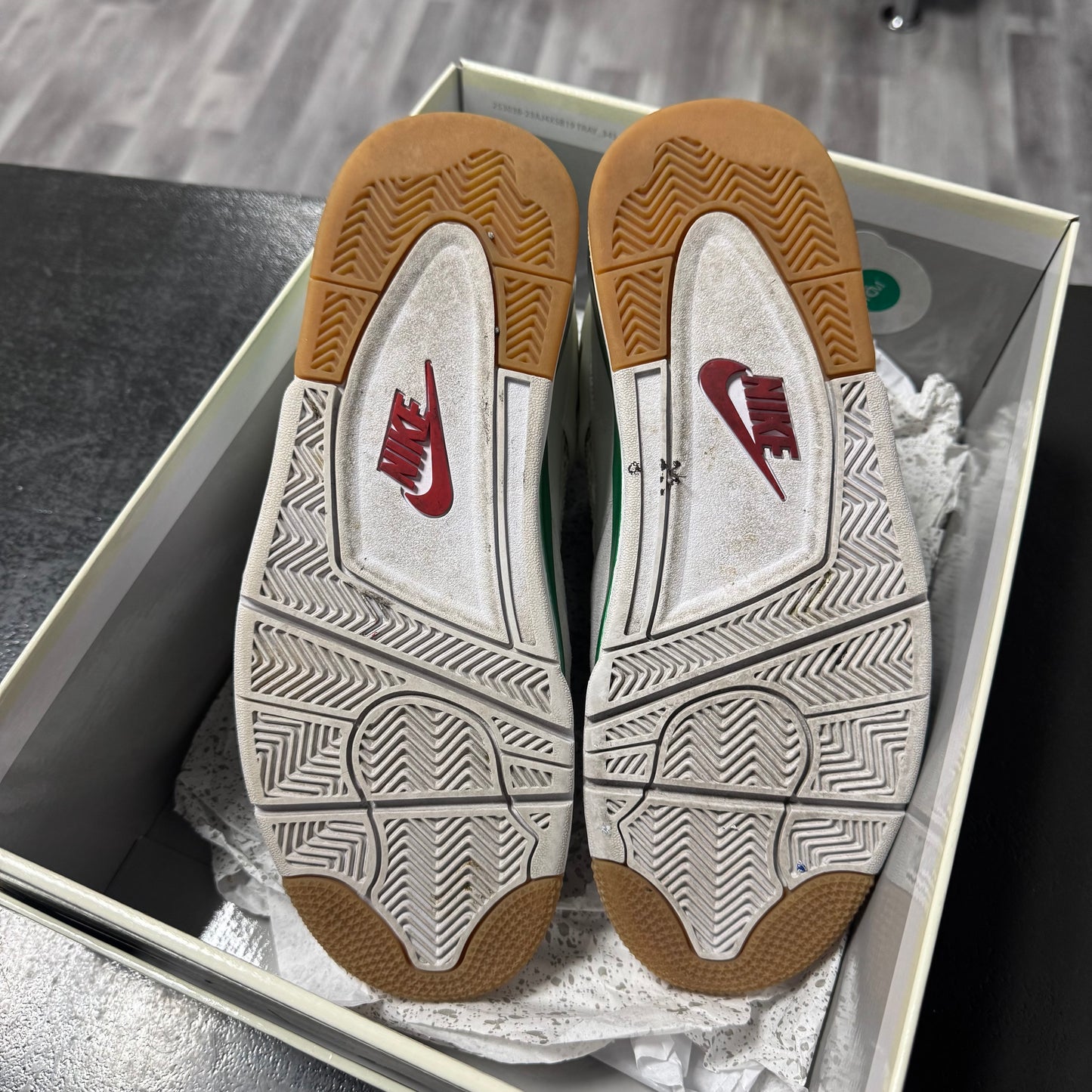 Jordan 4 SB Pine Green / Preowned