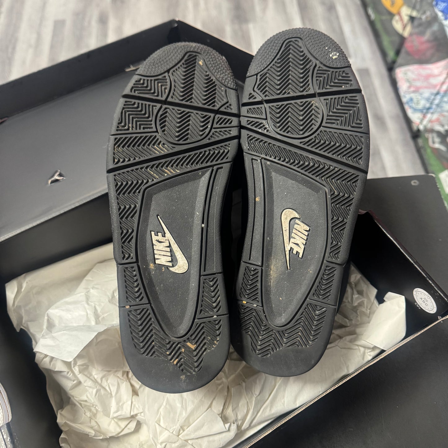 Jordan 4 Black Cat / Preowned