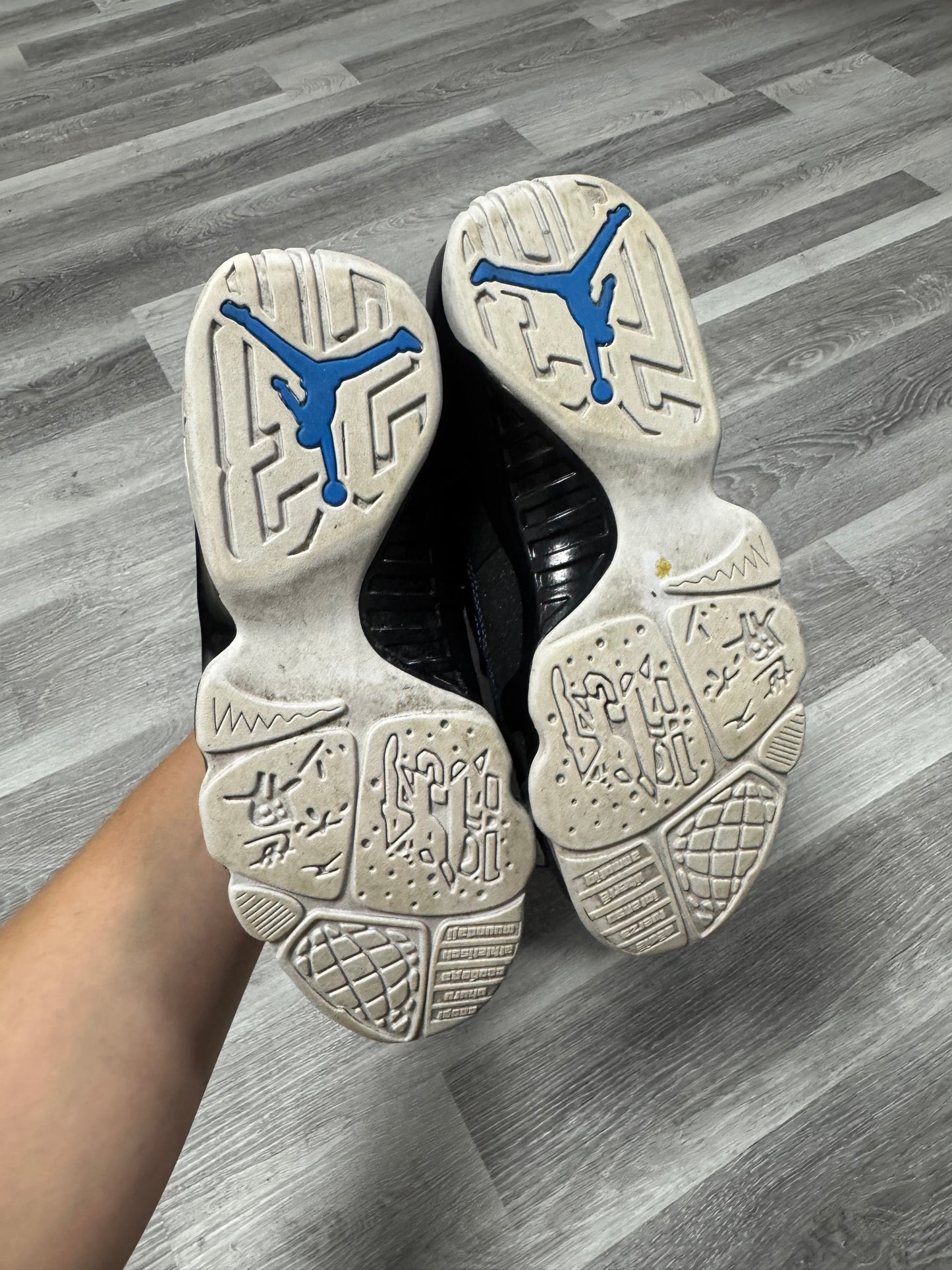 Jordan 9 Photo Blue / Preowned