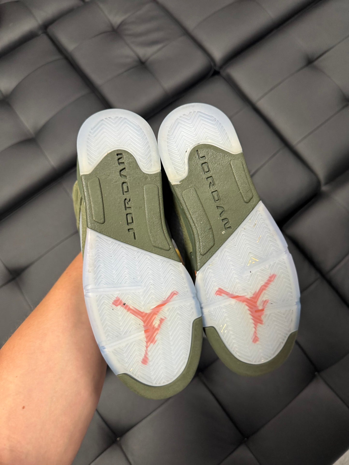 Jordan 5 Olive / Preowned