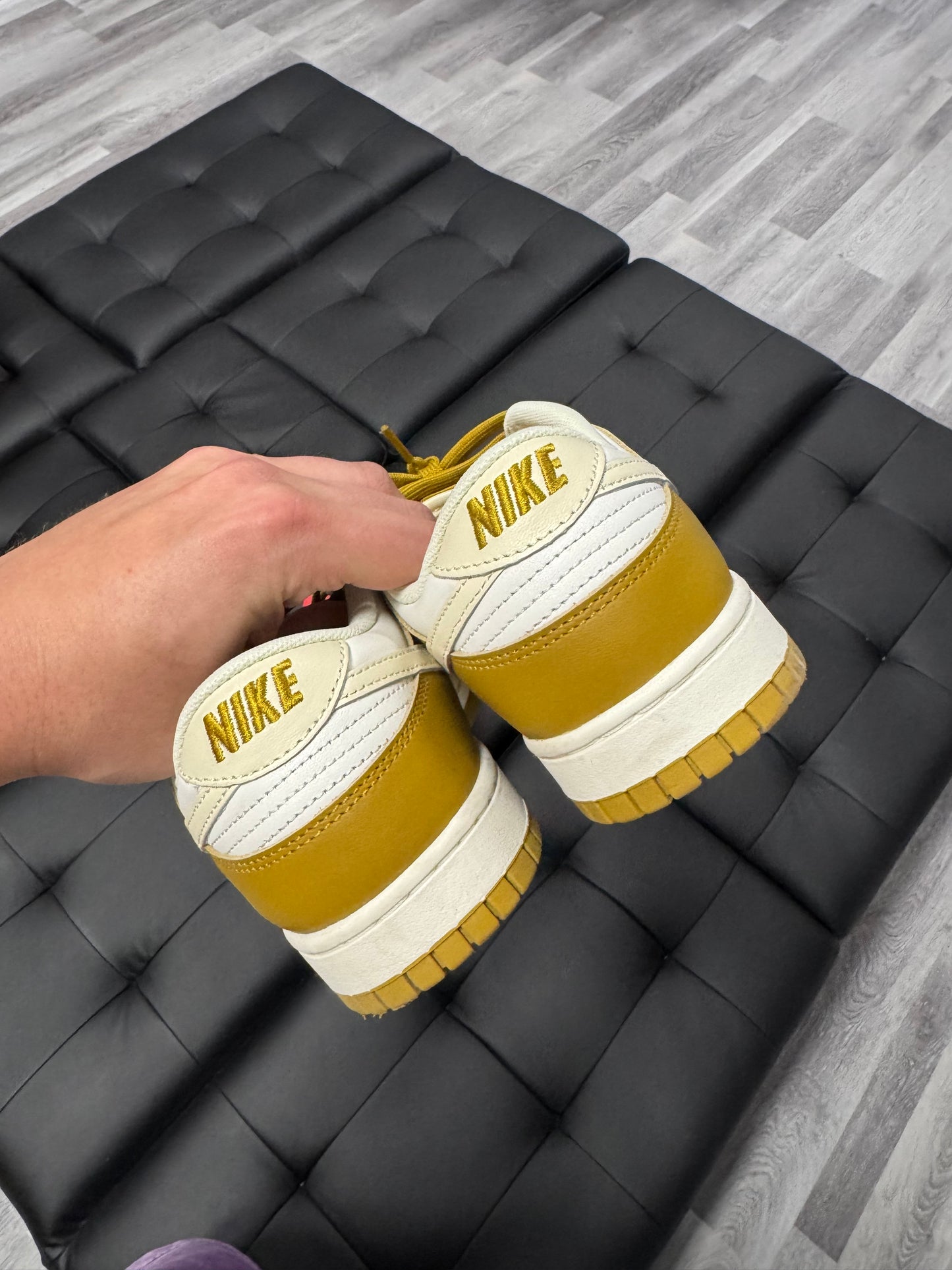 Dunk Low Bronzine / Preowned