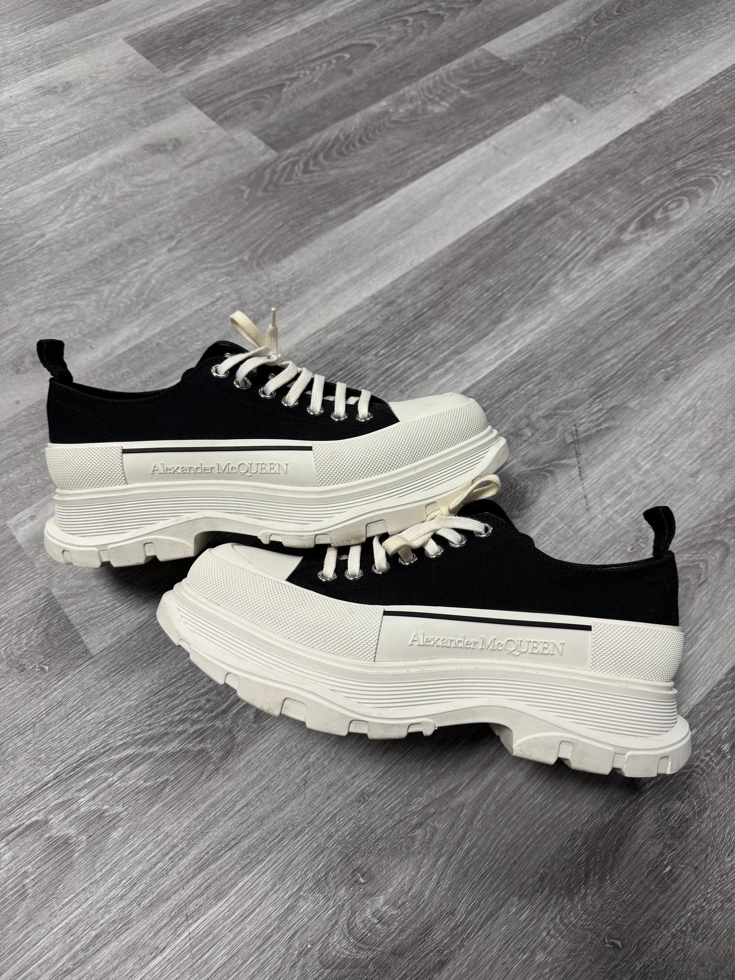 Alexander McQueen Tread Slick / Preowned
