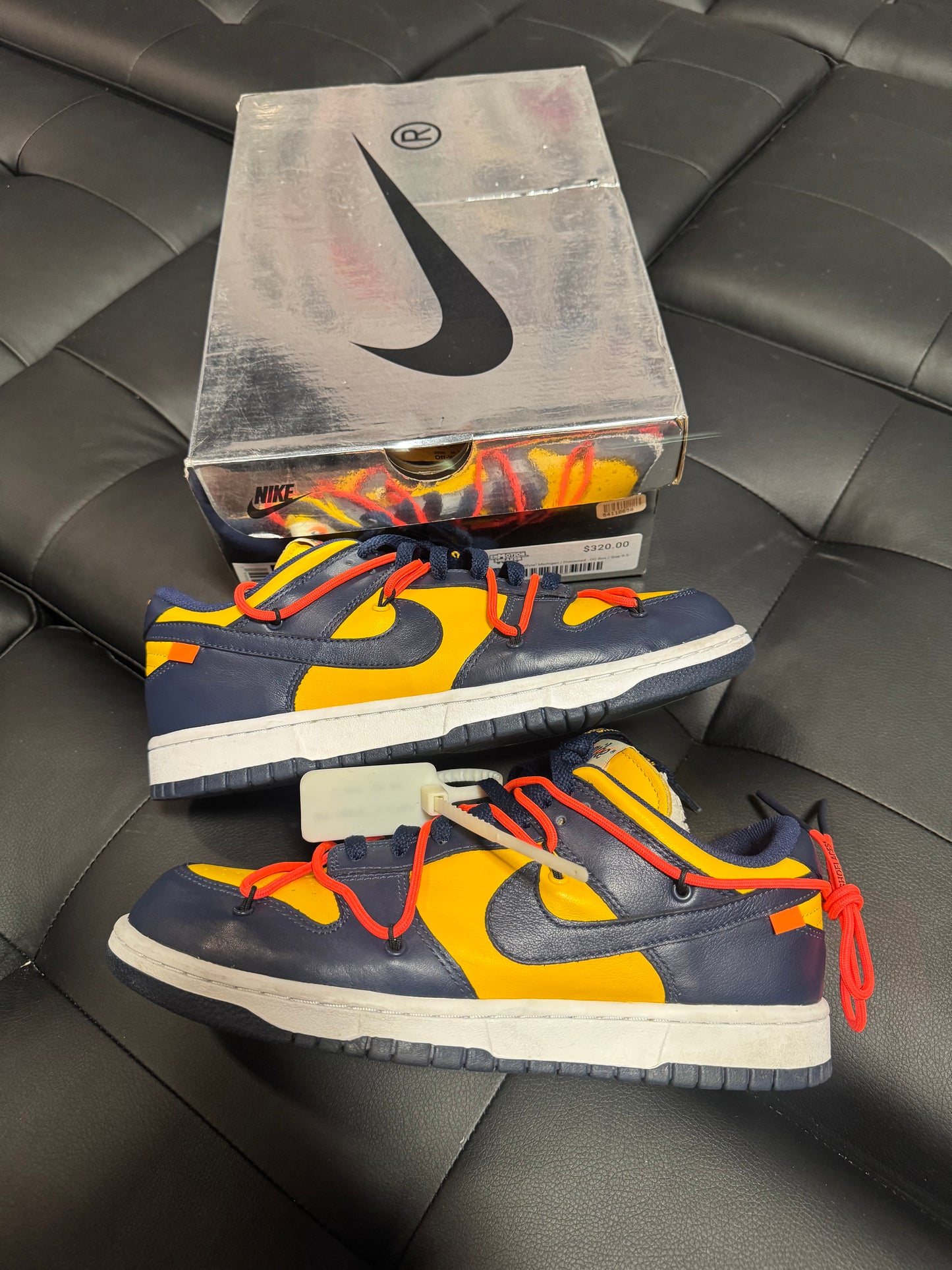 Dunk Low "Off-White" Michigan / Preowned